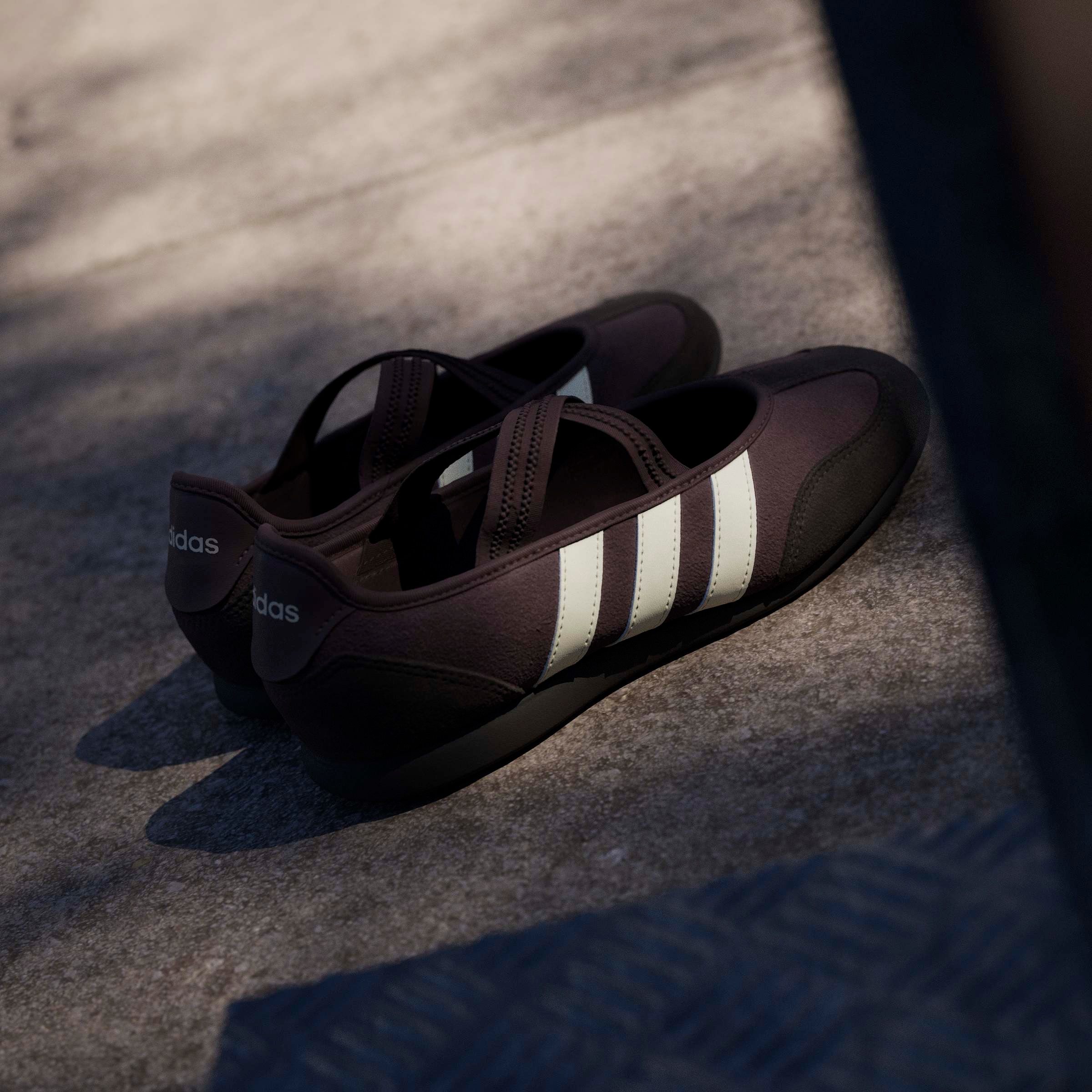 adidas Sportswear Sneaker Ballerinas »BARREDA MARY JANE«  Design auf den Spuren des adidas Samba Mary Jane