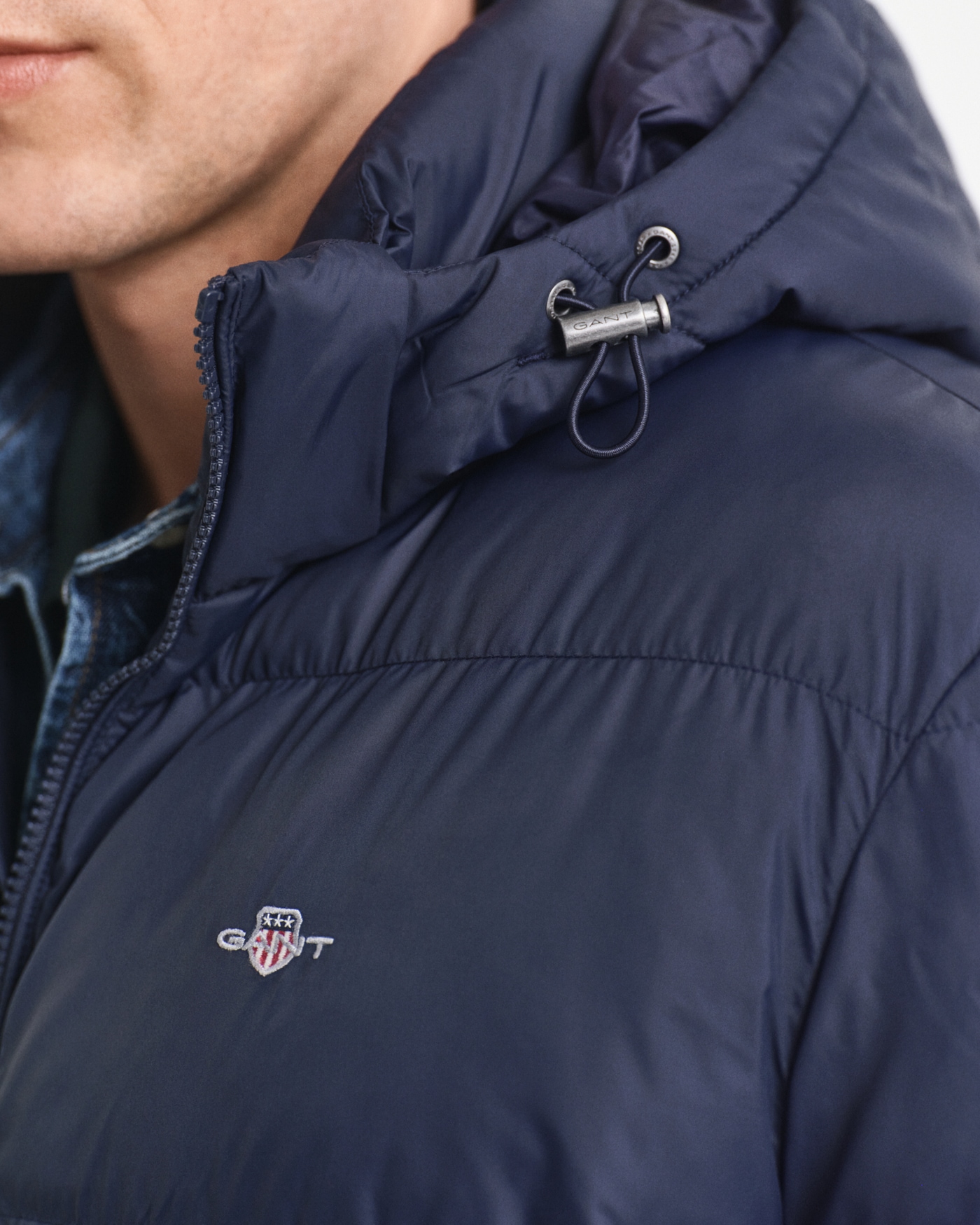 Gant Steppmantel »ACTIVE CLOUD MID LENGTH« Puffermantel, regular fit, abnehmabre Kapuze, 2-Wege-Reissverschluss