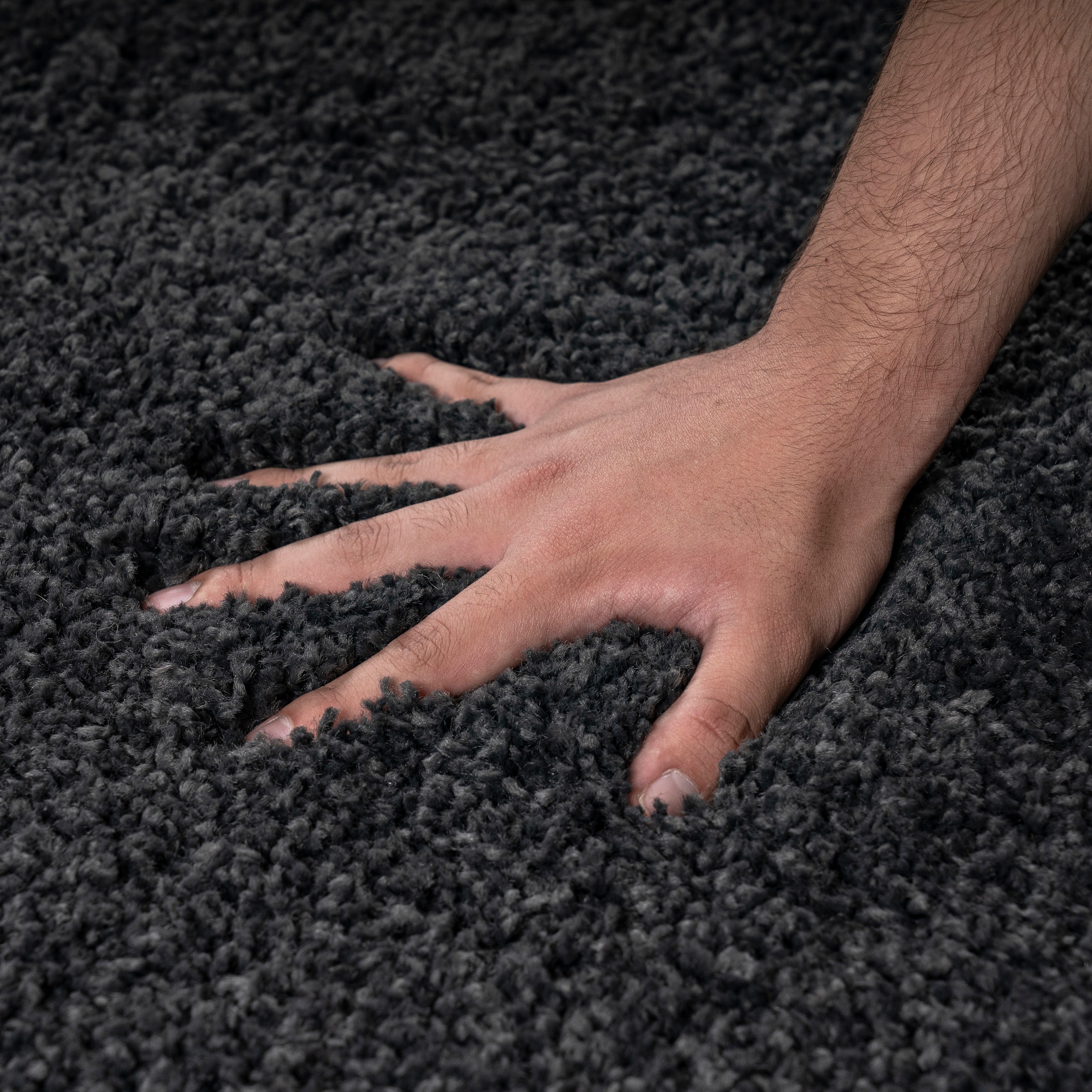 Bruno Banani Tapis à poils longs »Shaggy Soft« Rectangulaire 30 mm Höhe tissé, couleurs unies, particulièrement doux et moelleux, favori des clients