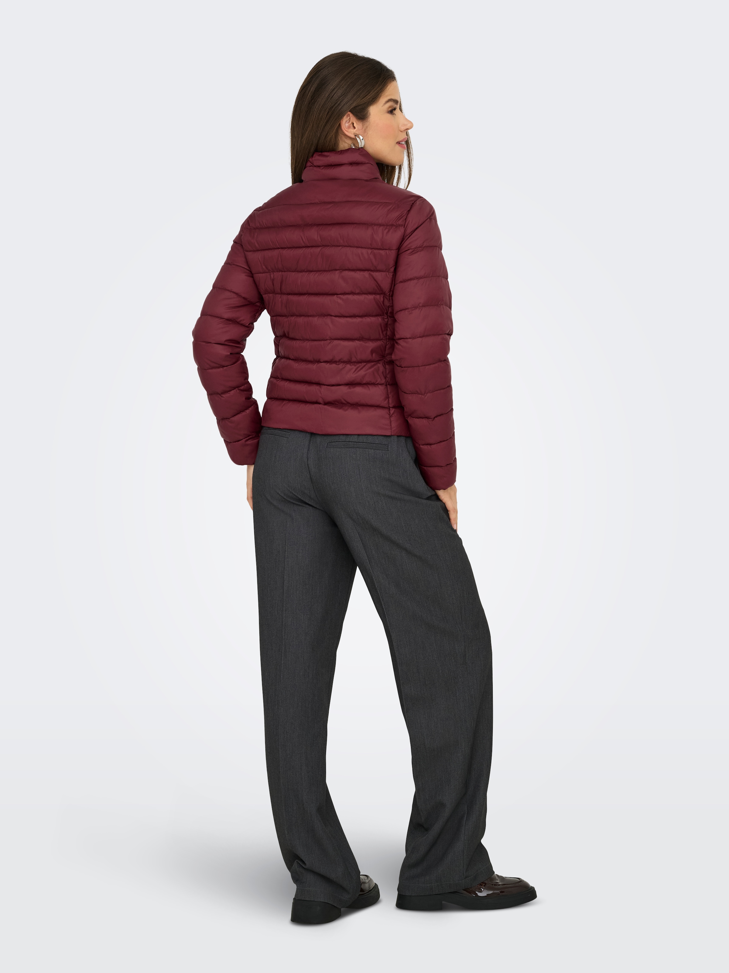 ONLY Outdoorjacke »ONLTAHIA LW QUILTED JACKET OTW NOOS« ohne Kapuze