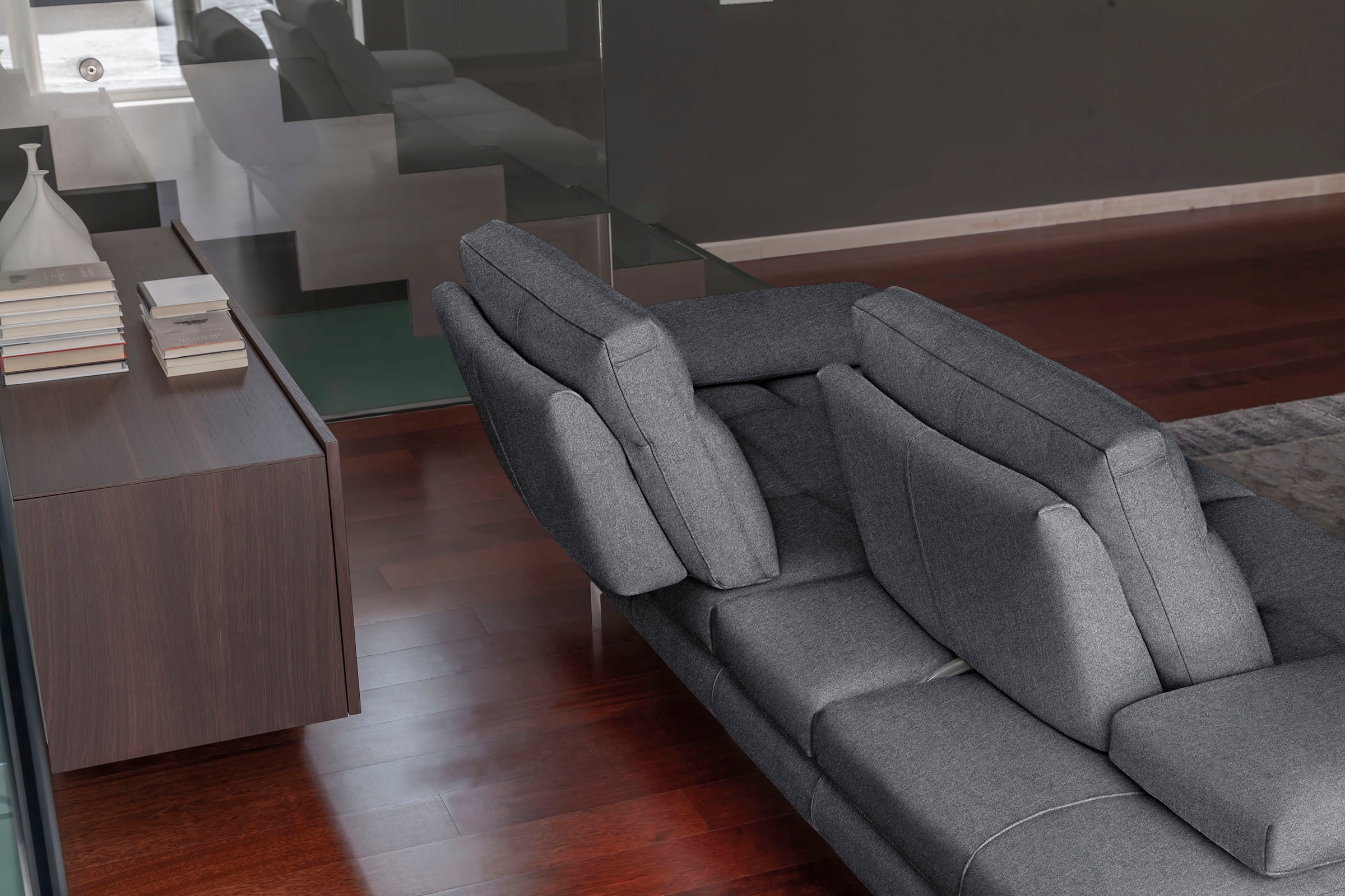 CALIA ITALIA 3,5-places »Toby Wing, 228 cm breit, Designsofa mit erstklassigem Sitzkomfort« avec réglage de la profondeur d'assise, pieds chromés brillants