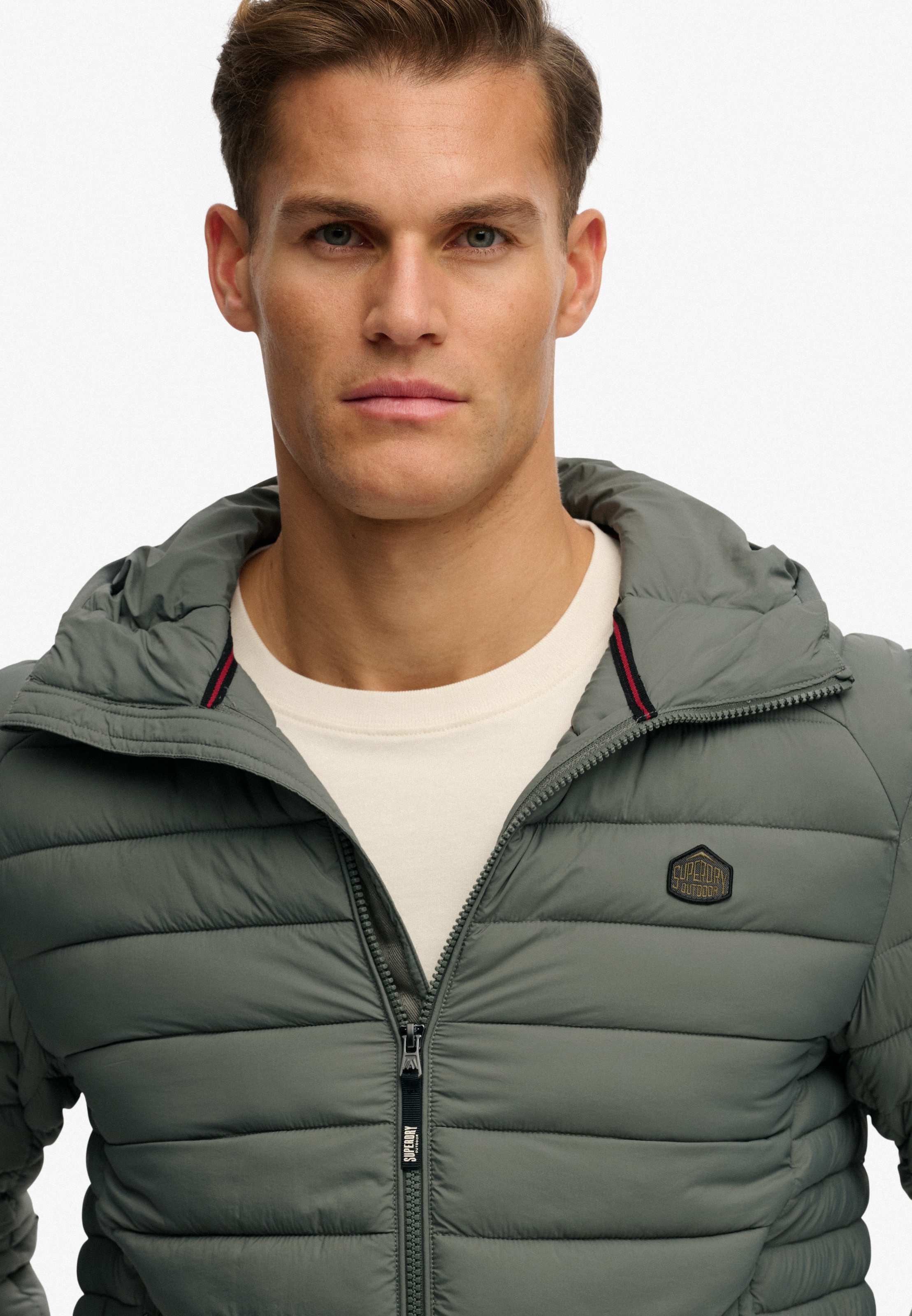 Superdry Veste matelassée »Hooded Fuji Lite Jacket« mit Kapuze slim fit Form, mit Kapuze
