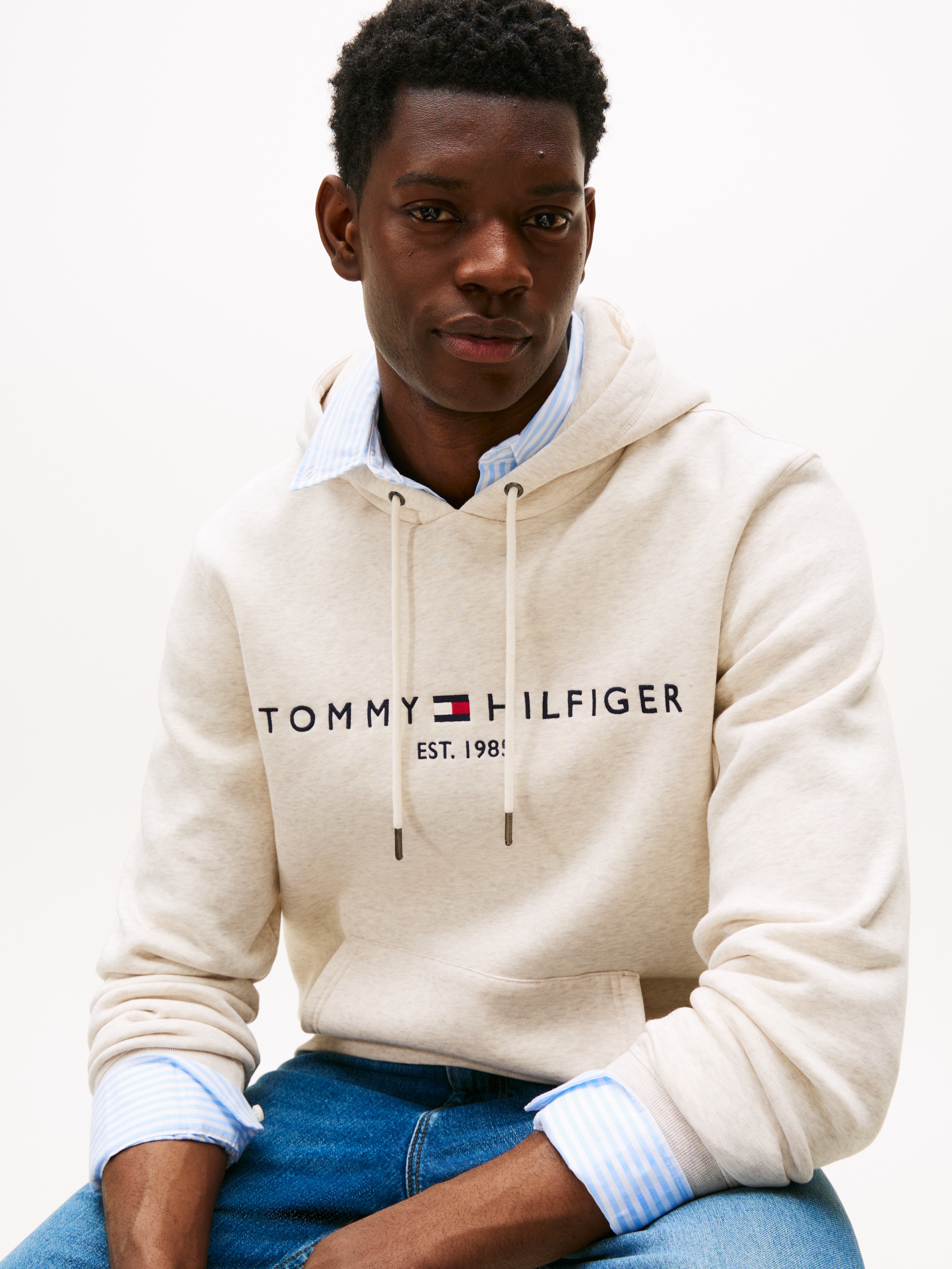 Tommy Hilfiger Sweat à capuche »TOMMY LOGO HOODY mit Kapuze und Kängurutasche«, unifarben, casual, regular fit, Baumwollmix, Kapuze
