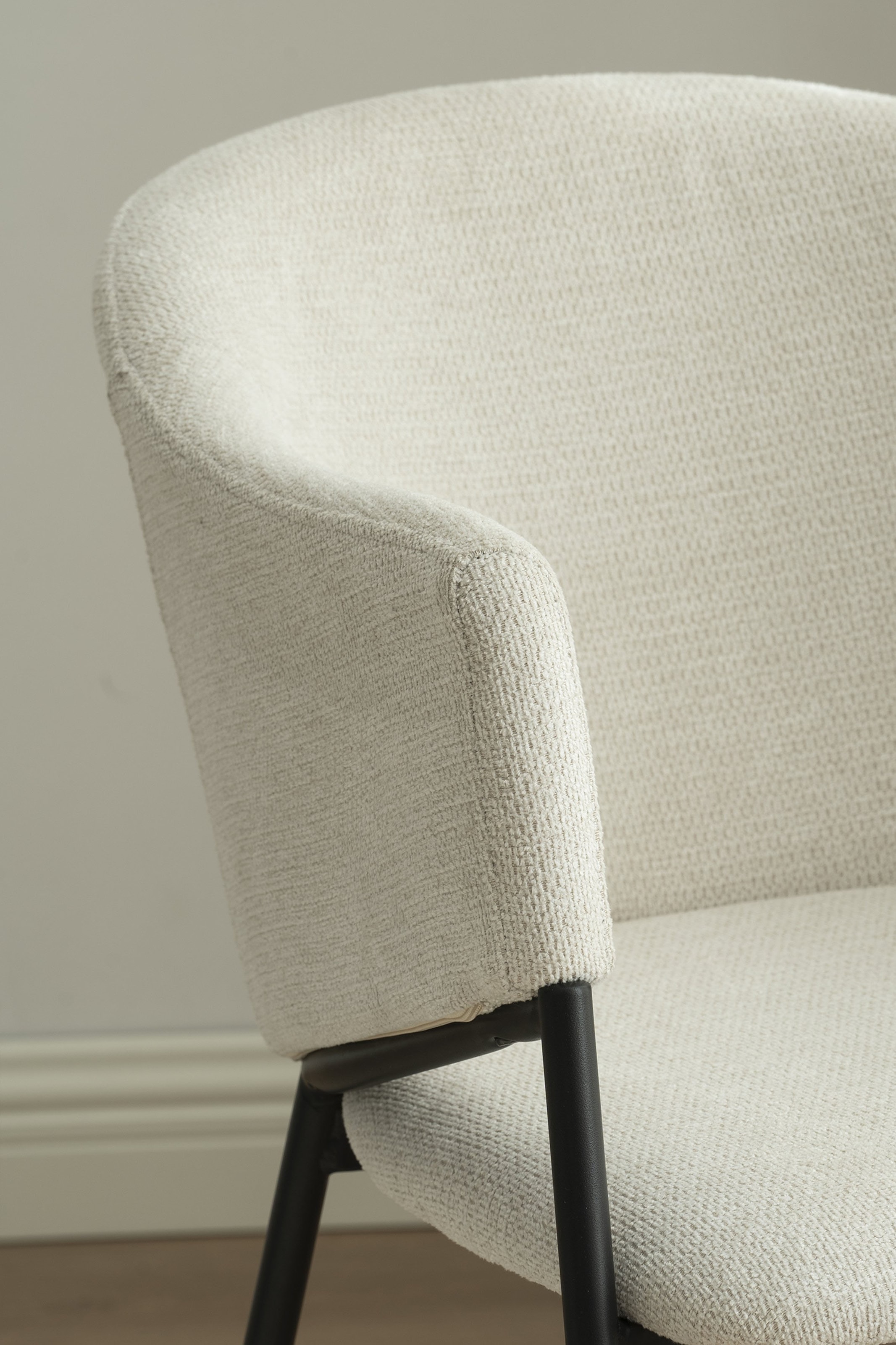 byLIVING Chaise de salle à manger »YORK« (Ensemble) 2 cuisStrukturstoff in beige, bis 110 kg, Schaumstoff, 4-Fussgestell