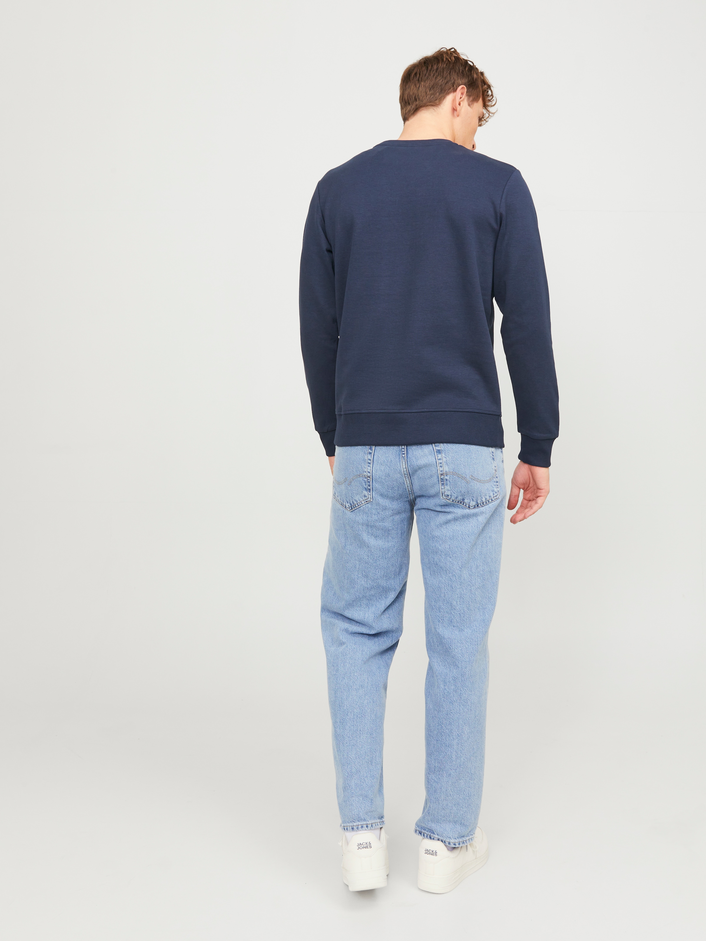 Jack & Jones Sweatshirt »JJEBASIC mit Flaglabel und weicher Baumwollmischung«, unifarben, modisch, regular fit, Baumwolle, Rundhals
