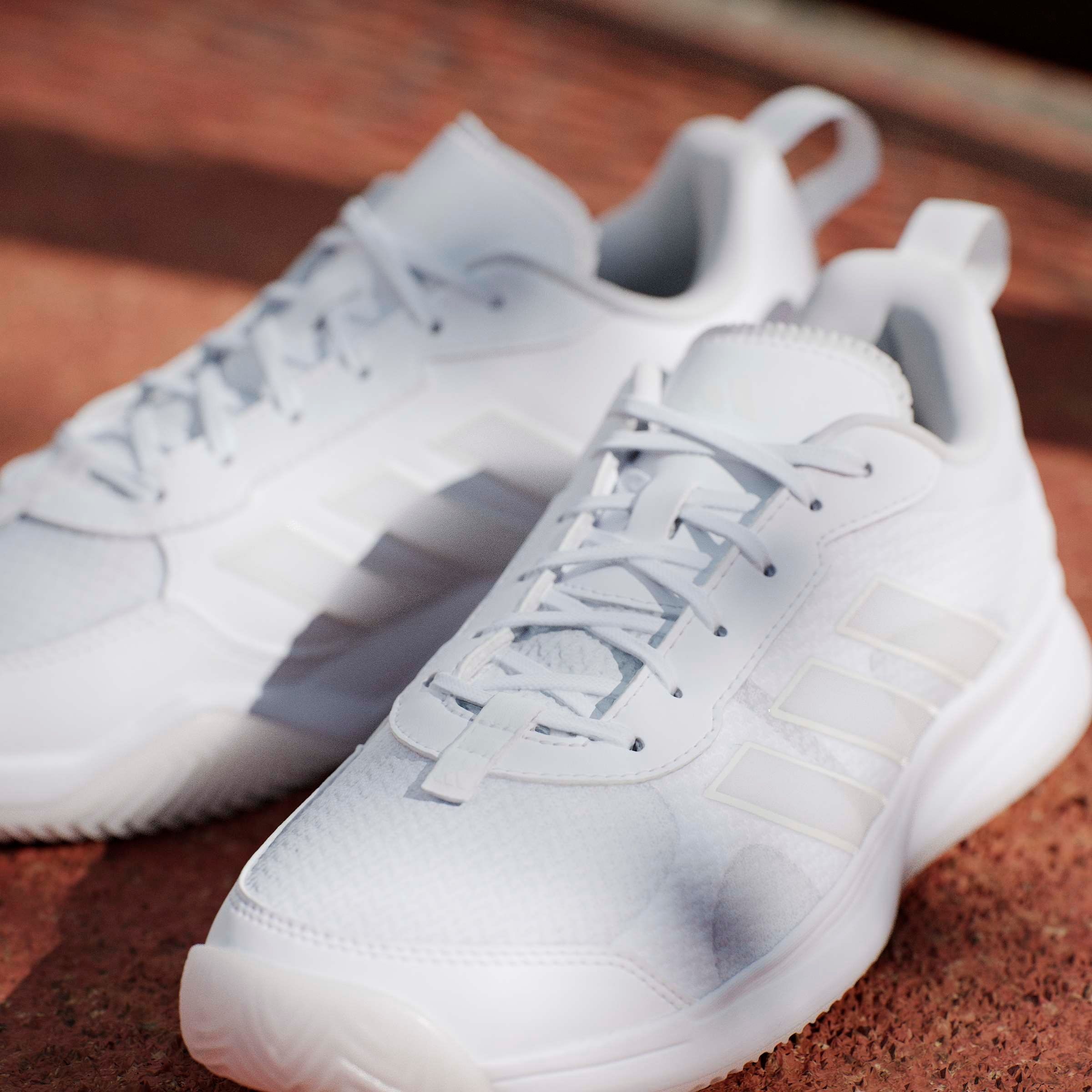 adidas Performance Chaussure de tennis »AVAFLASH«