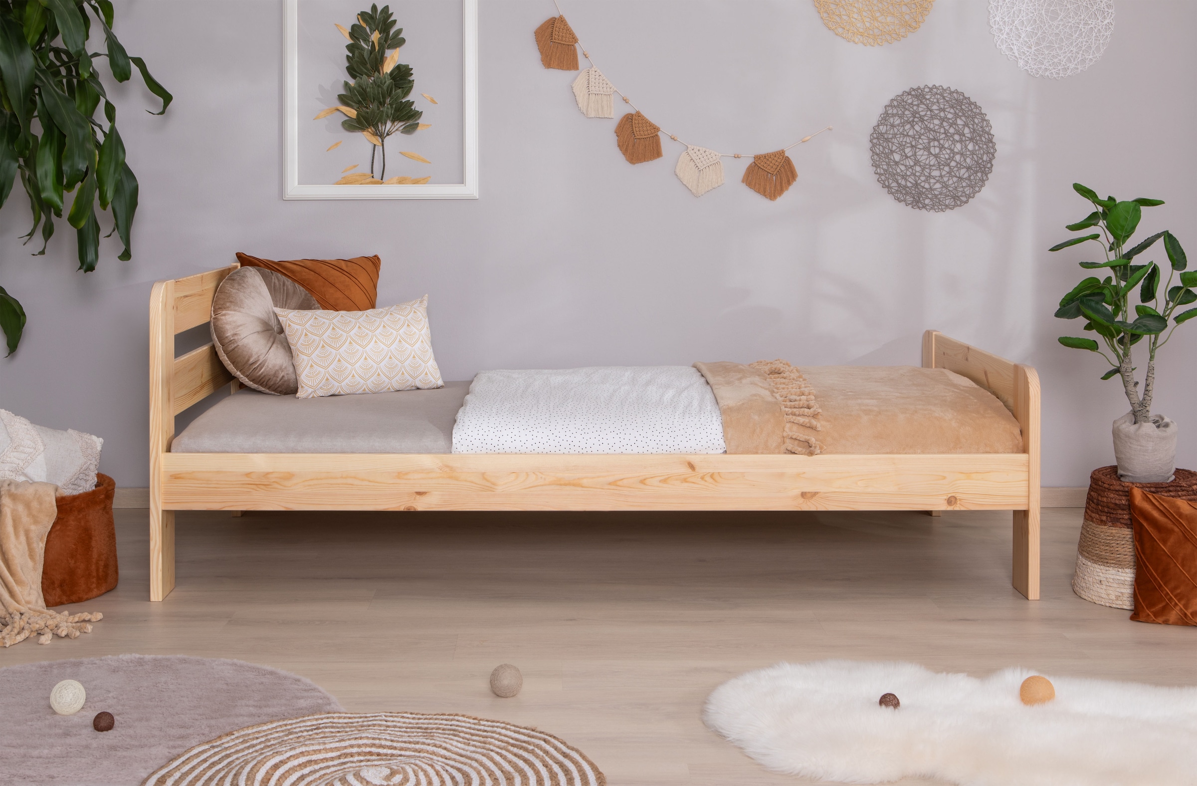 Ticaa Massivholzbett »"Bert", FSC®-zertifiziert (Kiefer), Jugendbett, mit Lattenrost« 90x200cm, 100x200cm, 140x200cm,  ideal für das Kinder- und Jugendzimmer, Massivholz