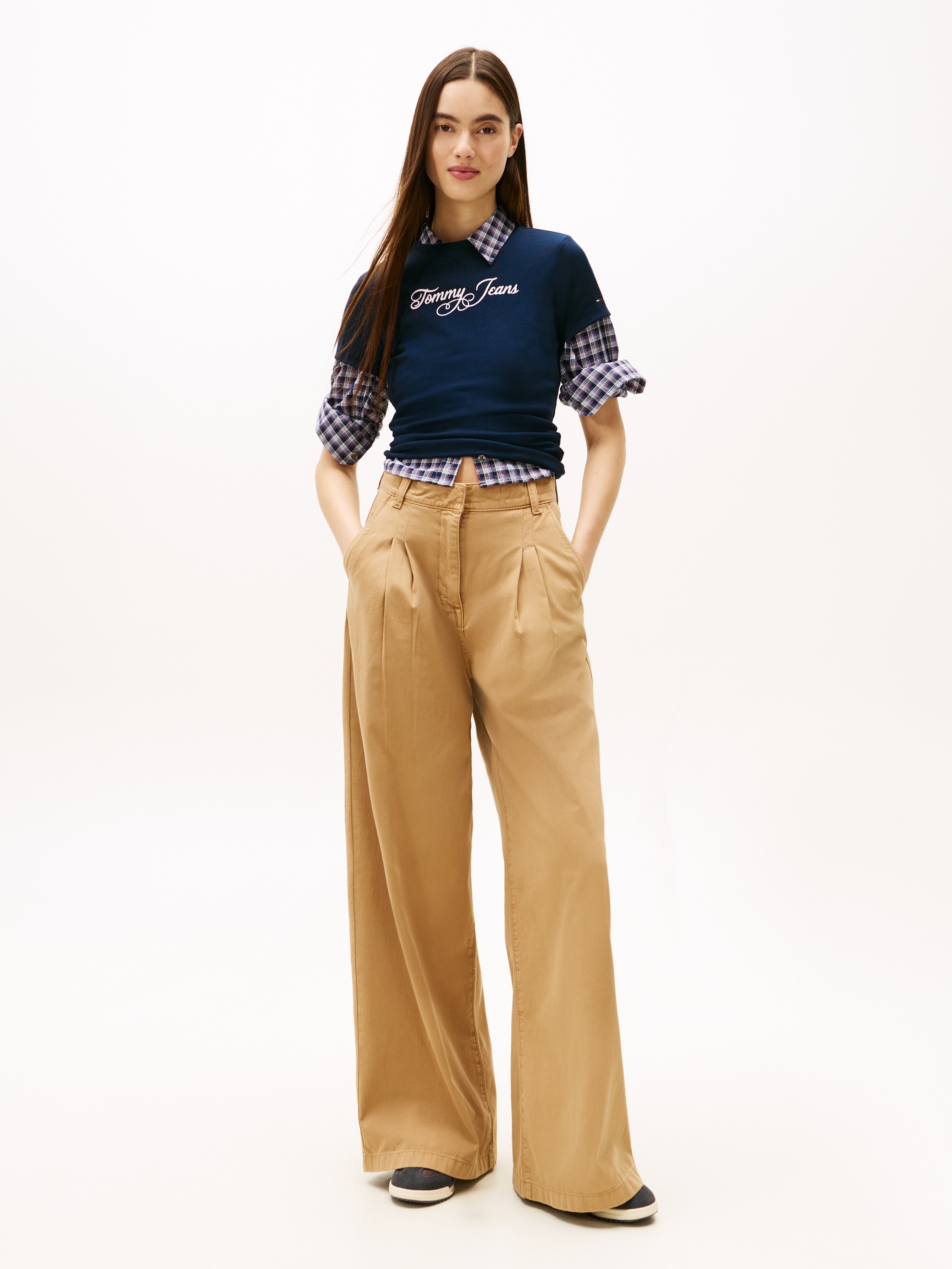 Tommy Jeans T-shirt à manches courtes »TJW SLIM ESS LOGO 1 RIB TEE EXT« in gerippter Struktur