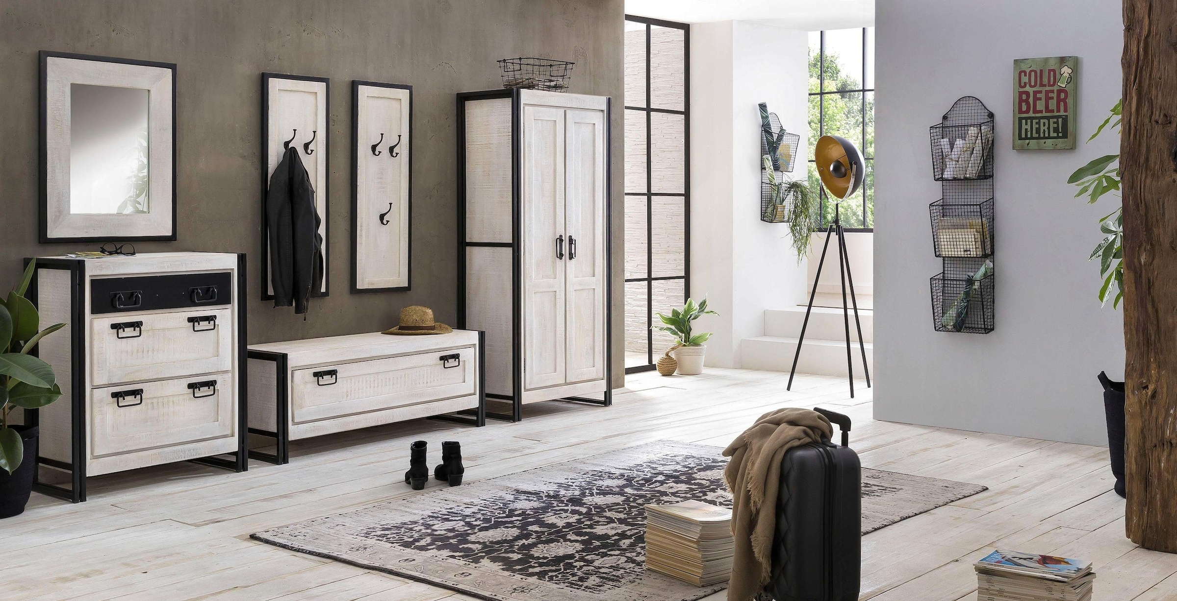 SIT Armoire vestiaire »CANE Mangoholz White Wash mit Altmetall-Akzenten« Look vintage avec effet blanchissant, métal ancien et traces d'usure