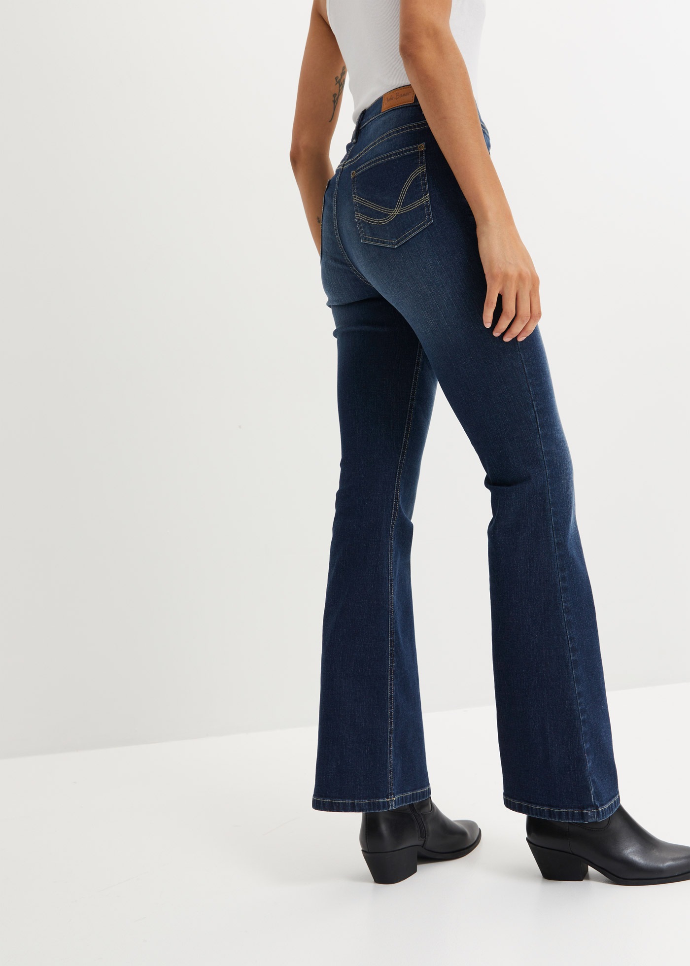 bonprix Jeans à pattes d'eph Regular Fit, mit Stretch-Anteil, aus Baumwollmischung