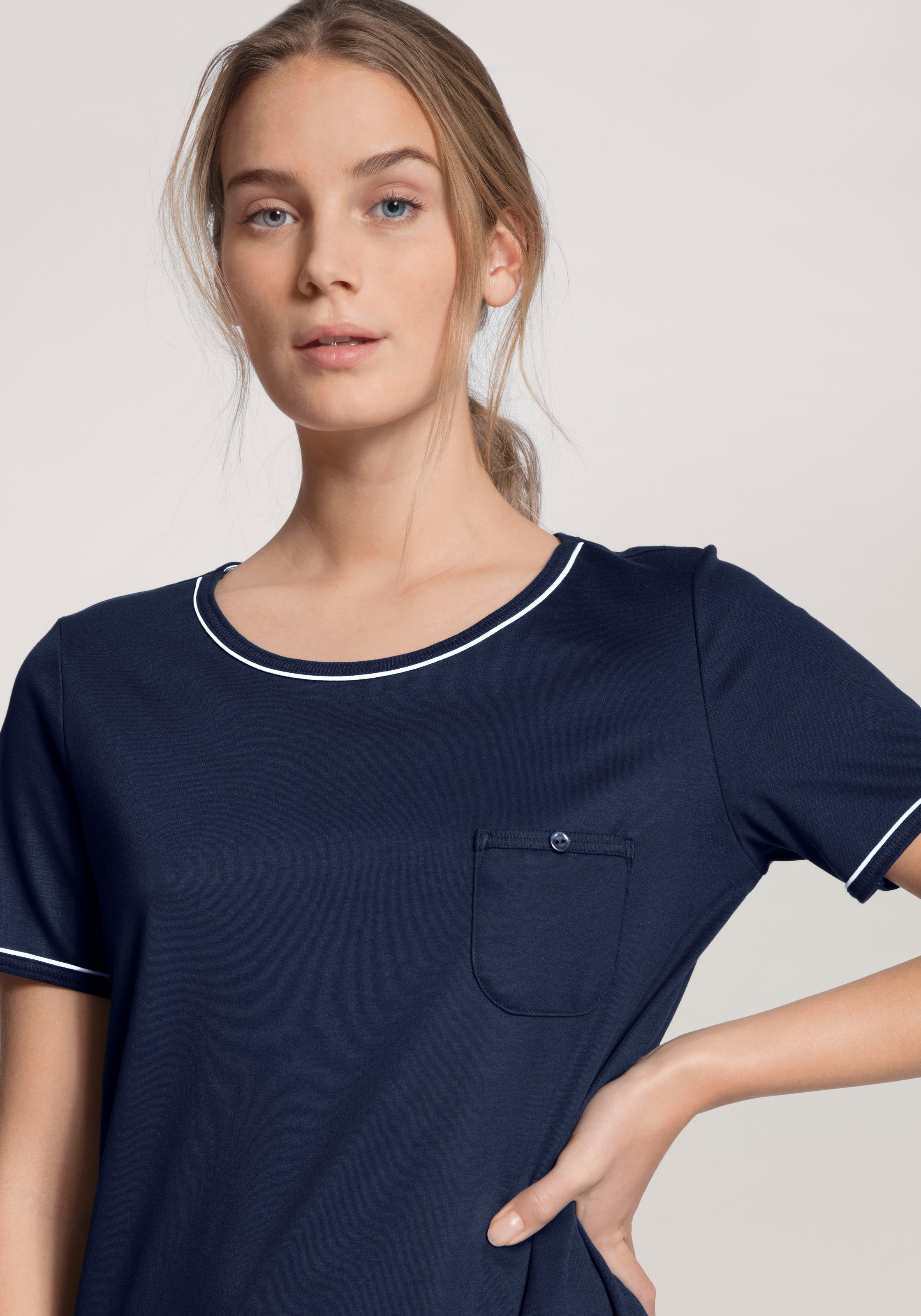 CALIDA Nachthemd »Sweet Dreams« Brusttasche Brusttasche, Interlock-Qualität, Kurzarm, weich