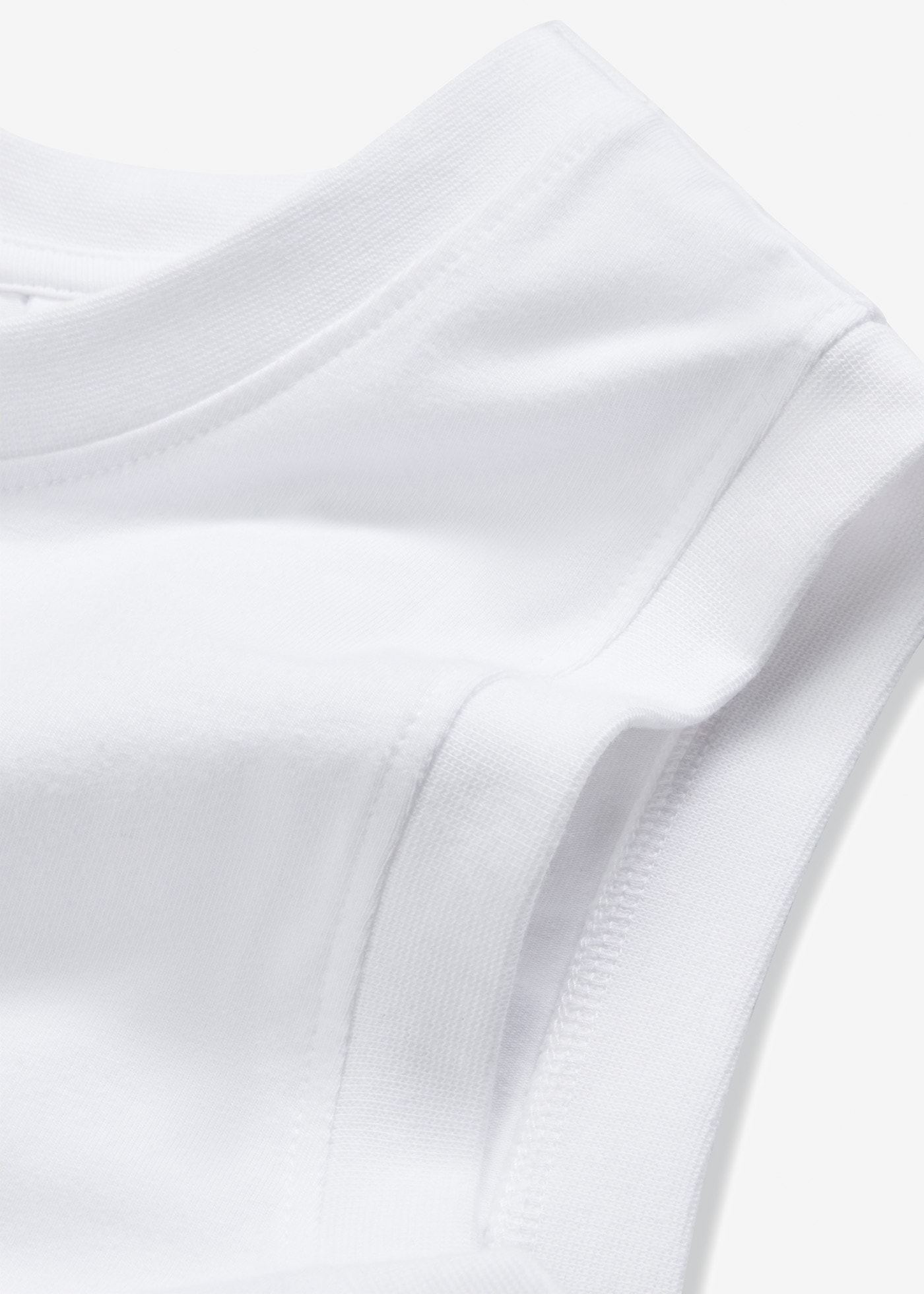 bonprix Shirttop »Tanktop mit reiner Baumwolle« schmale Passform, hochgeschlossener Ausschnitt, ärmellos
