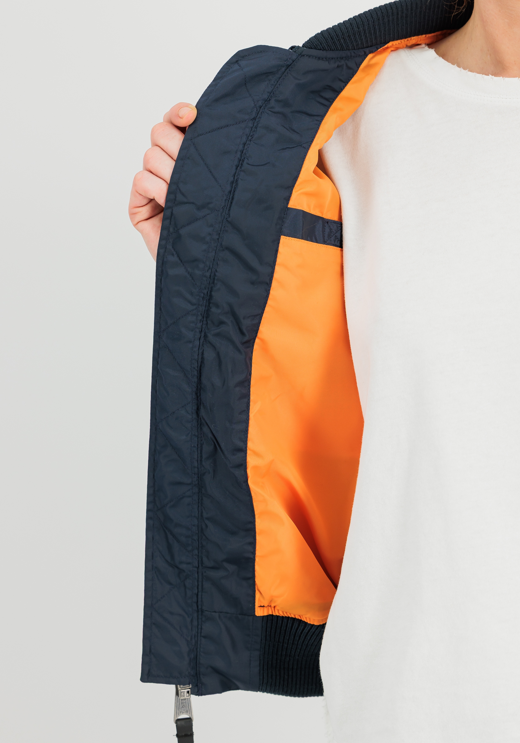 Alpha Industries Bomberjacke »MA-1 TT Light Slim W«