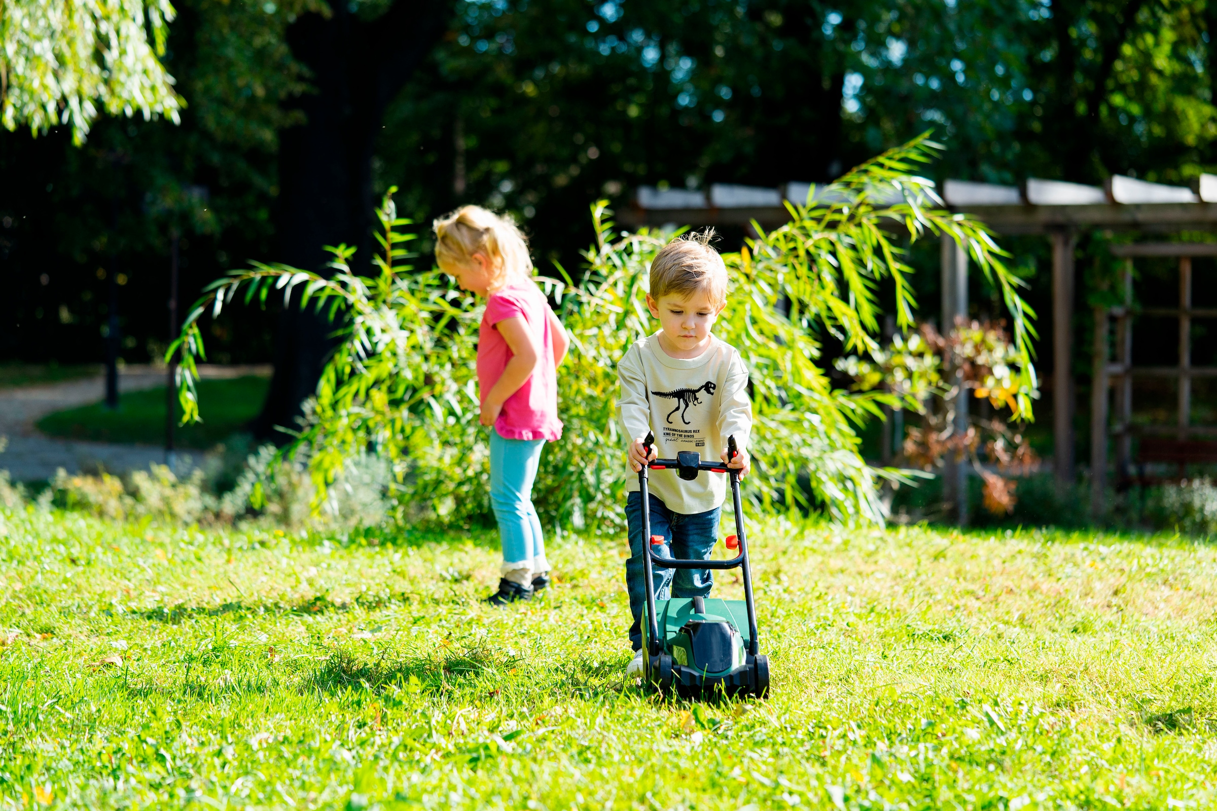 Klein Tondeuse à gazon pour enfants »Bosch mini, Rotak II« Made in Germany