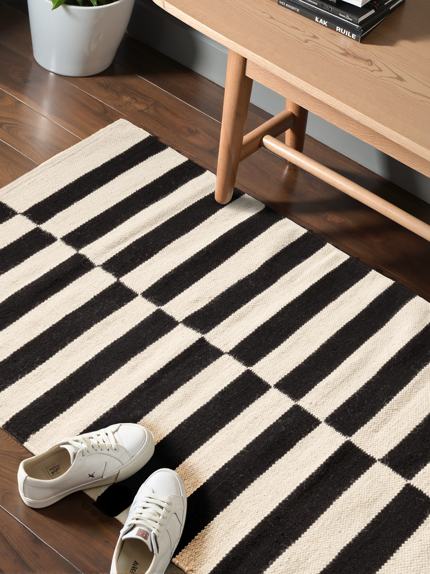 HANSE Home Tapis en laine »Donna , schwarz-weiss« Rectangulaire 5 mm Höhe Handgewebt, Wolle, Natur, Läufer, Wohnzimmer, Schlafzimmer, Streifen