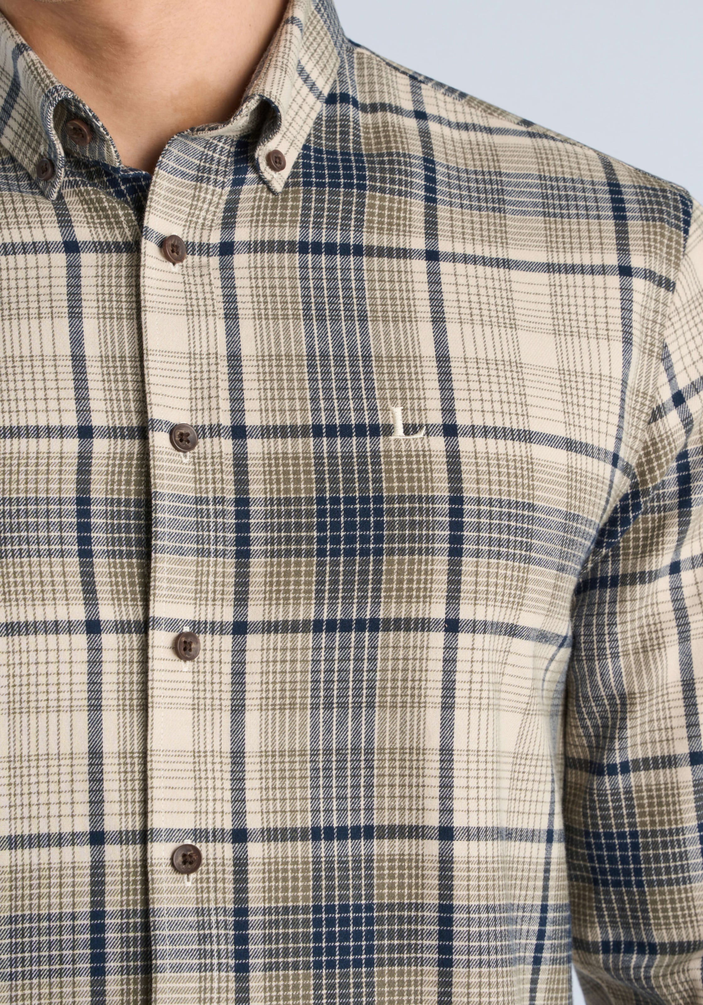 LINDBERGH Chemise à carreaux avec patte de boutonnage et col boutonné / coupe décontractée