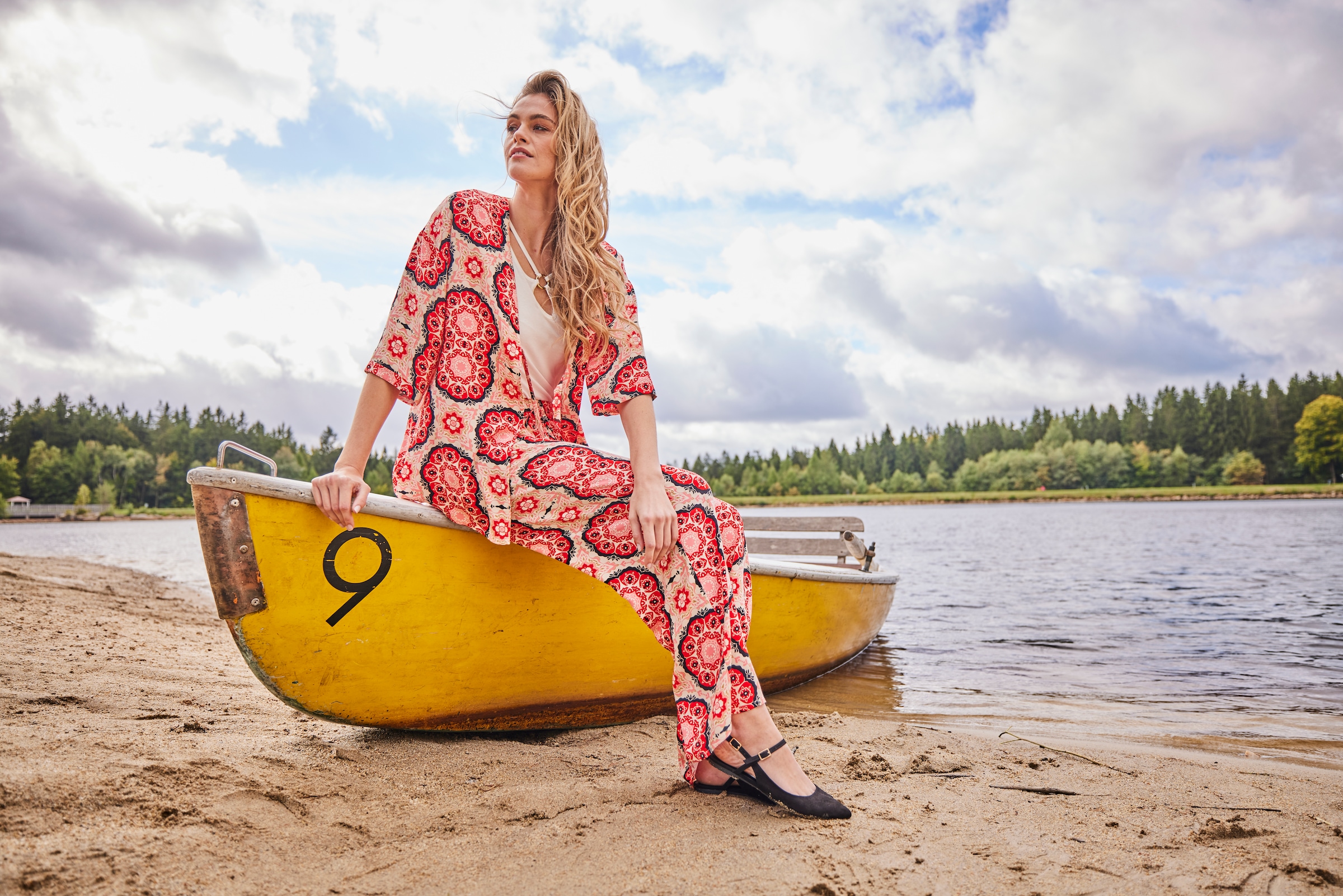 Aniston CASUAL Tanktop mit raffiniertem V-Ausschnitt - NEUE KOLLEKTION