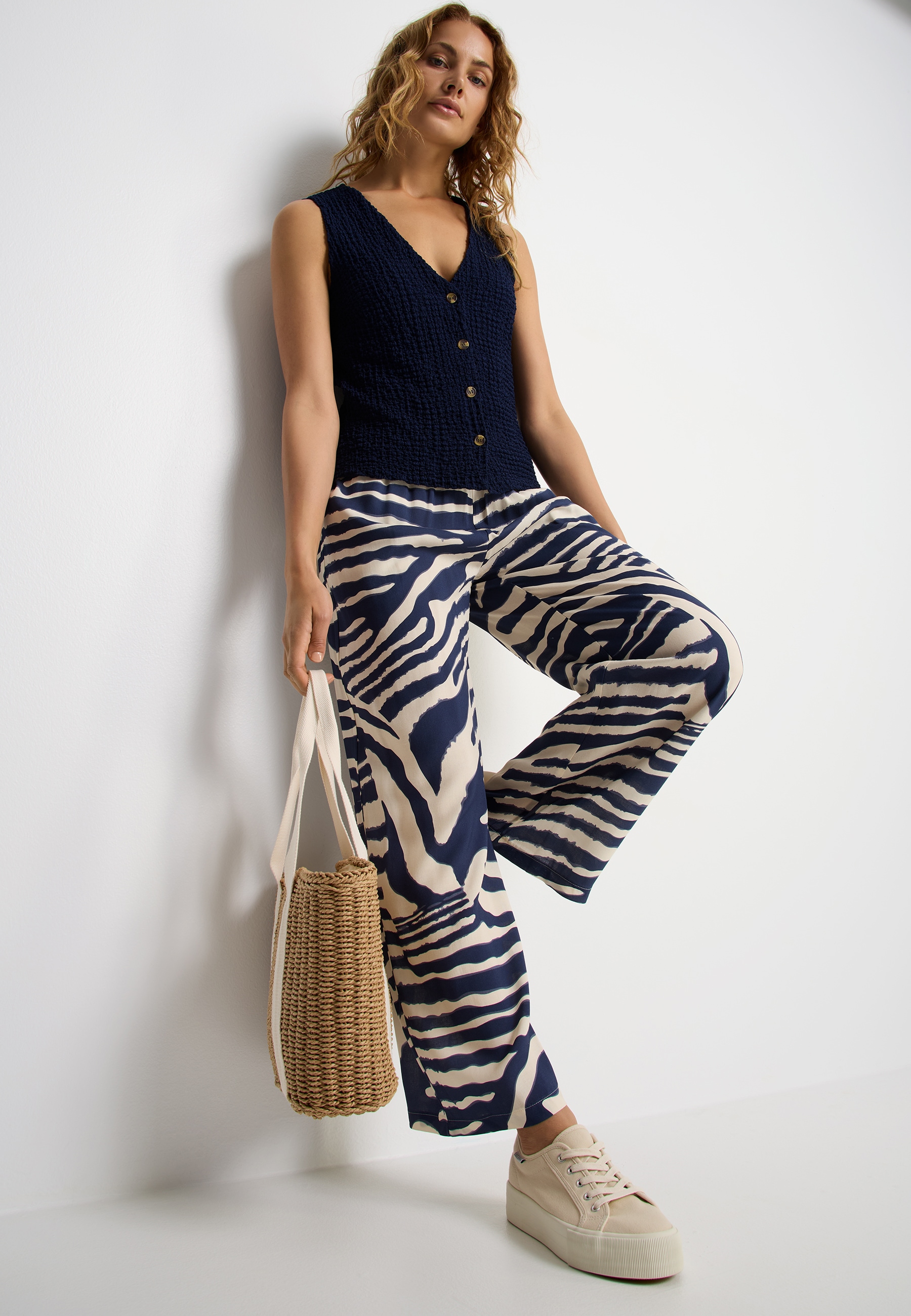 LASCANA Pantalon palazzo  mit Animalprint, Schlupfhose, Wide-Leg, modisch