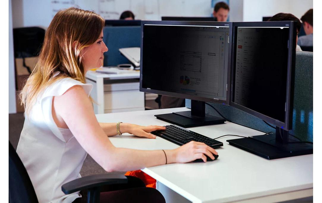 Targus Film de protection »Privacy Screen 23 / 0,672916666666667«