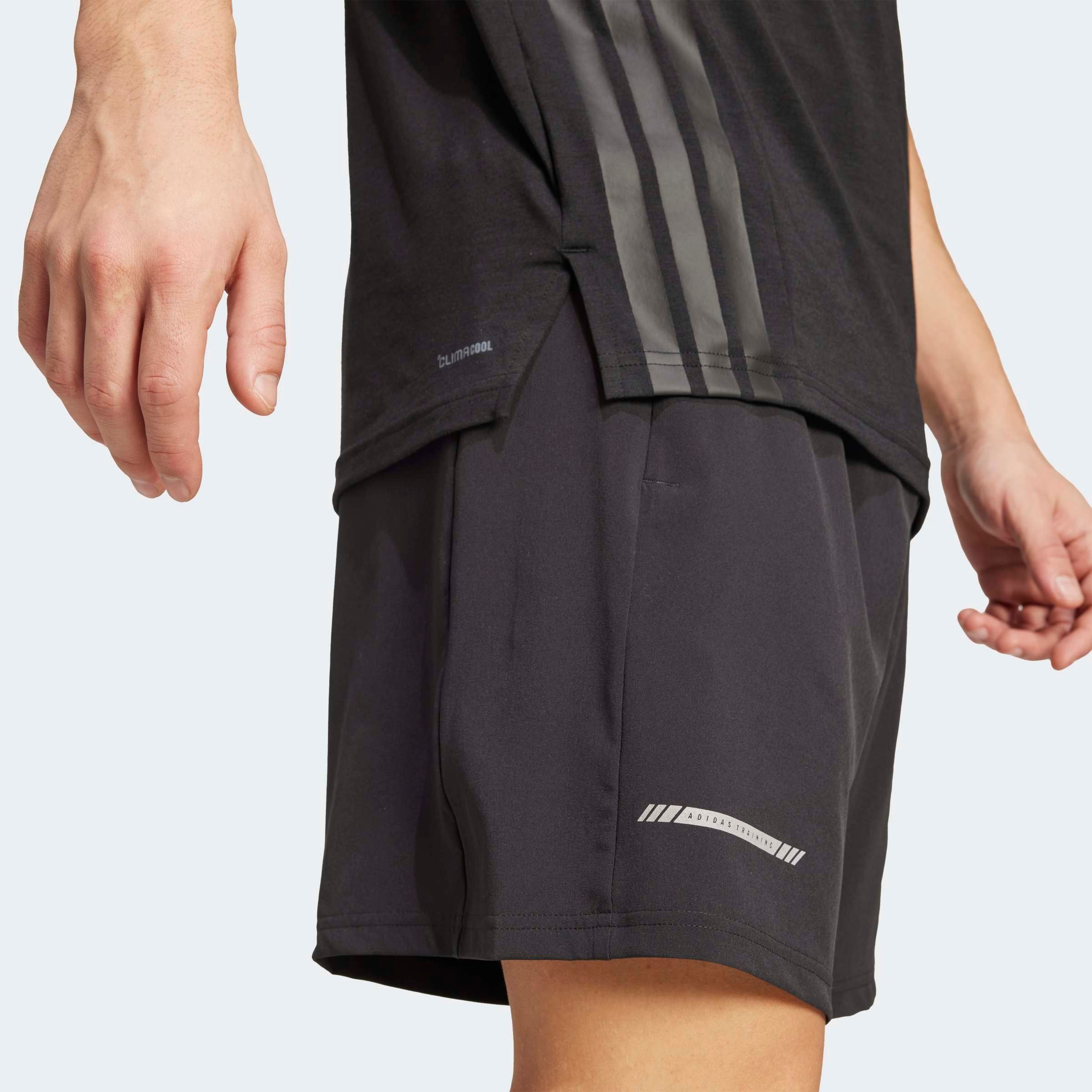 adidas Performance Short »TR ESS HP SHORT«  für Fitness und Training, mit Metallic-Optik, schnelltrocknend