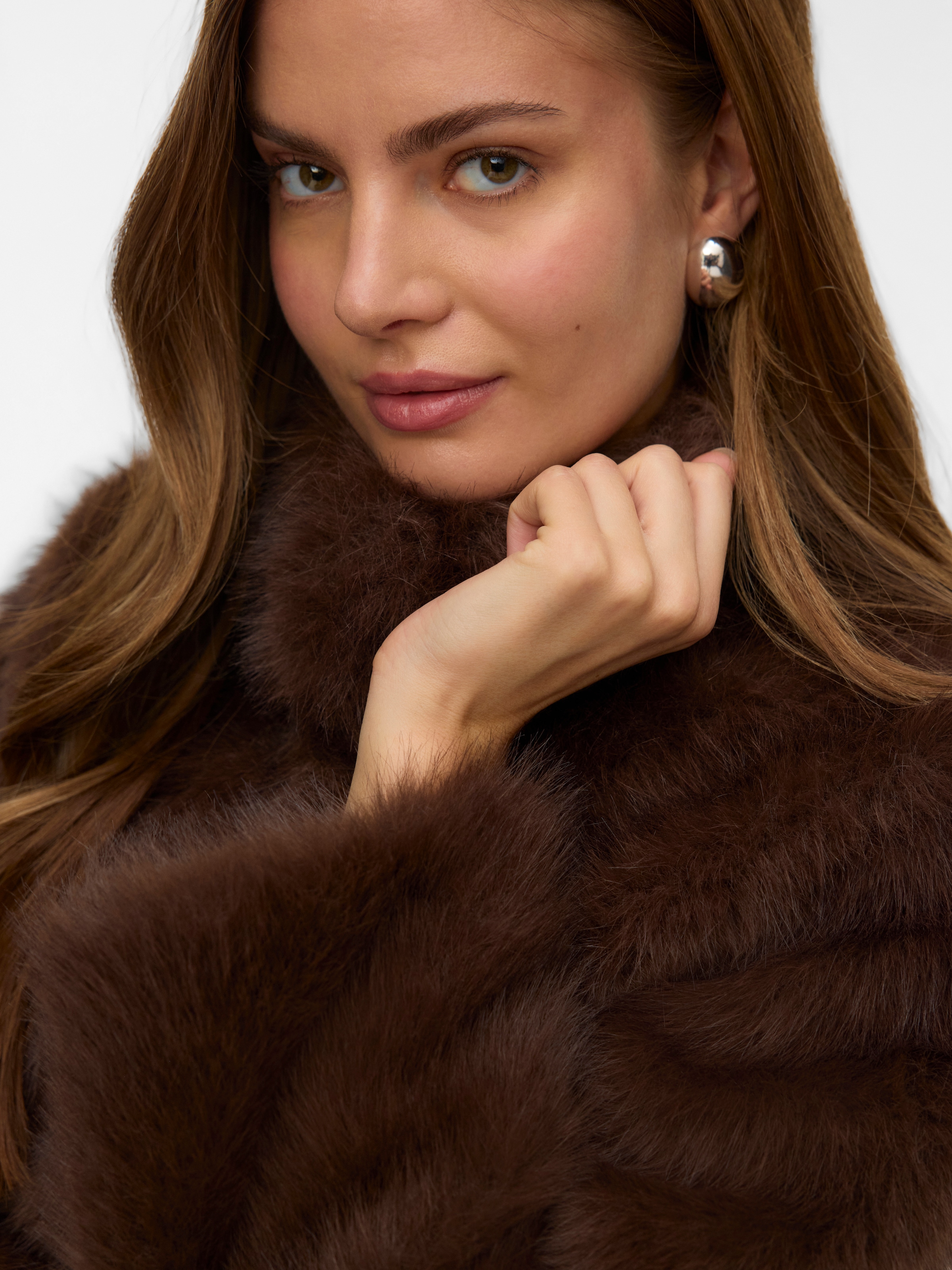 Vero Moda Veste en fausse fourrure »VMMONROE SHORT JACKET NOOS«