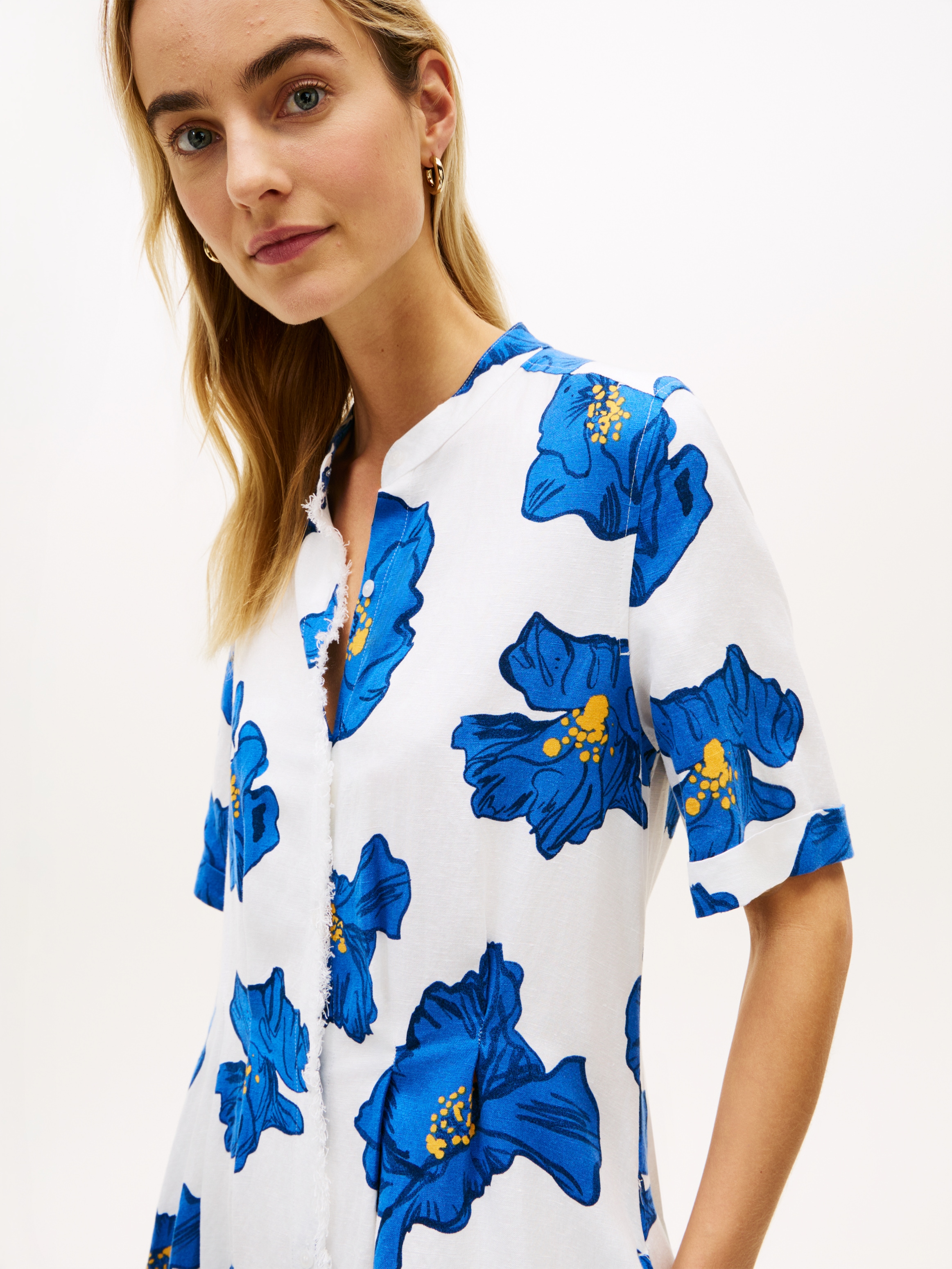 Tommy Hilfiger Robe midi »FRAYED VIS/LINEN SHORT SLEEVE SHIRT DRESS« Poches pour les mains Mélange de lin, avec poches latérales