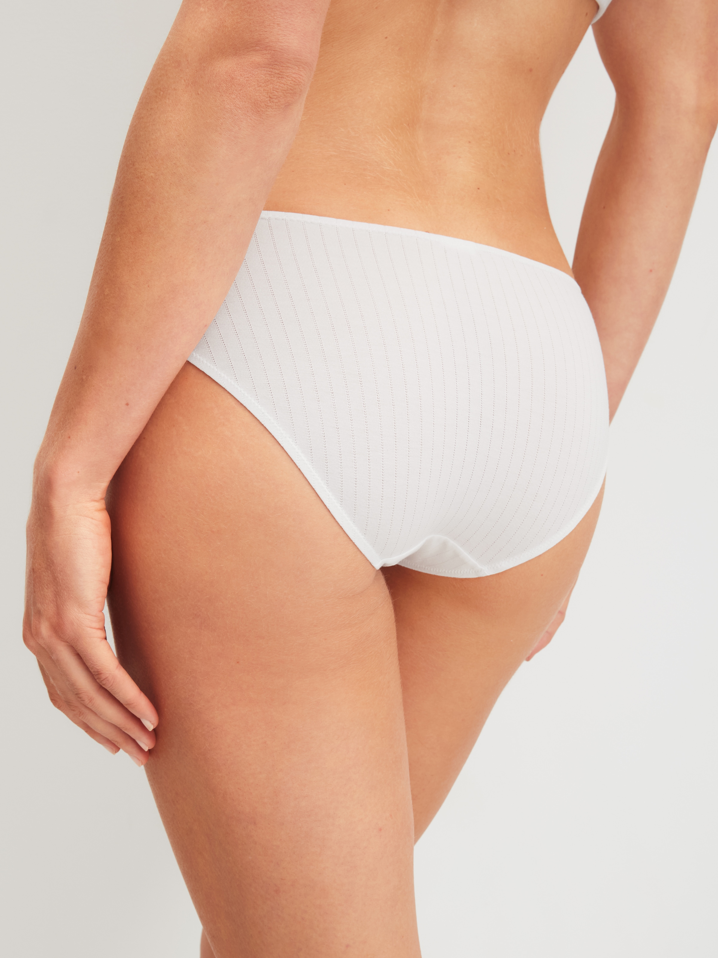 CALIDA Slip »Etude Ajours« mit femininer Spitze, elastisch, in Single-Jersey Qualität
