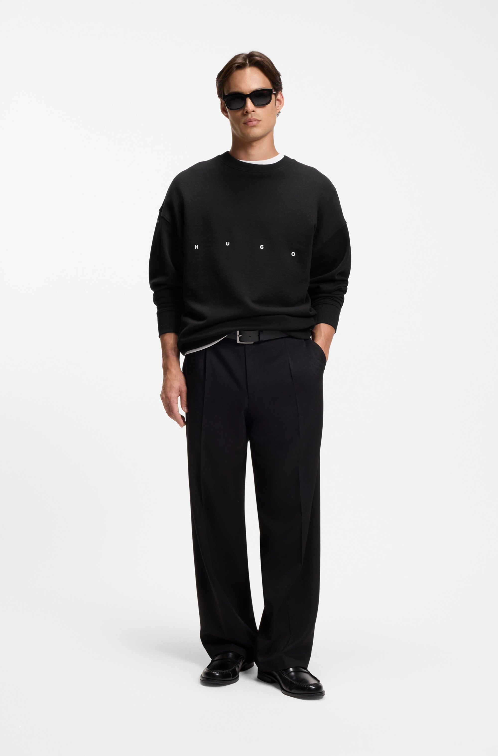 HUGO Sweat-shirt »Darislong«, Rundhalsausschnitt, Oversize Fit, gesticker Logoschriftzug
