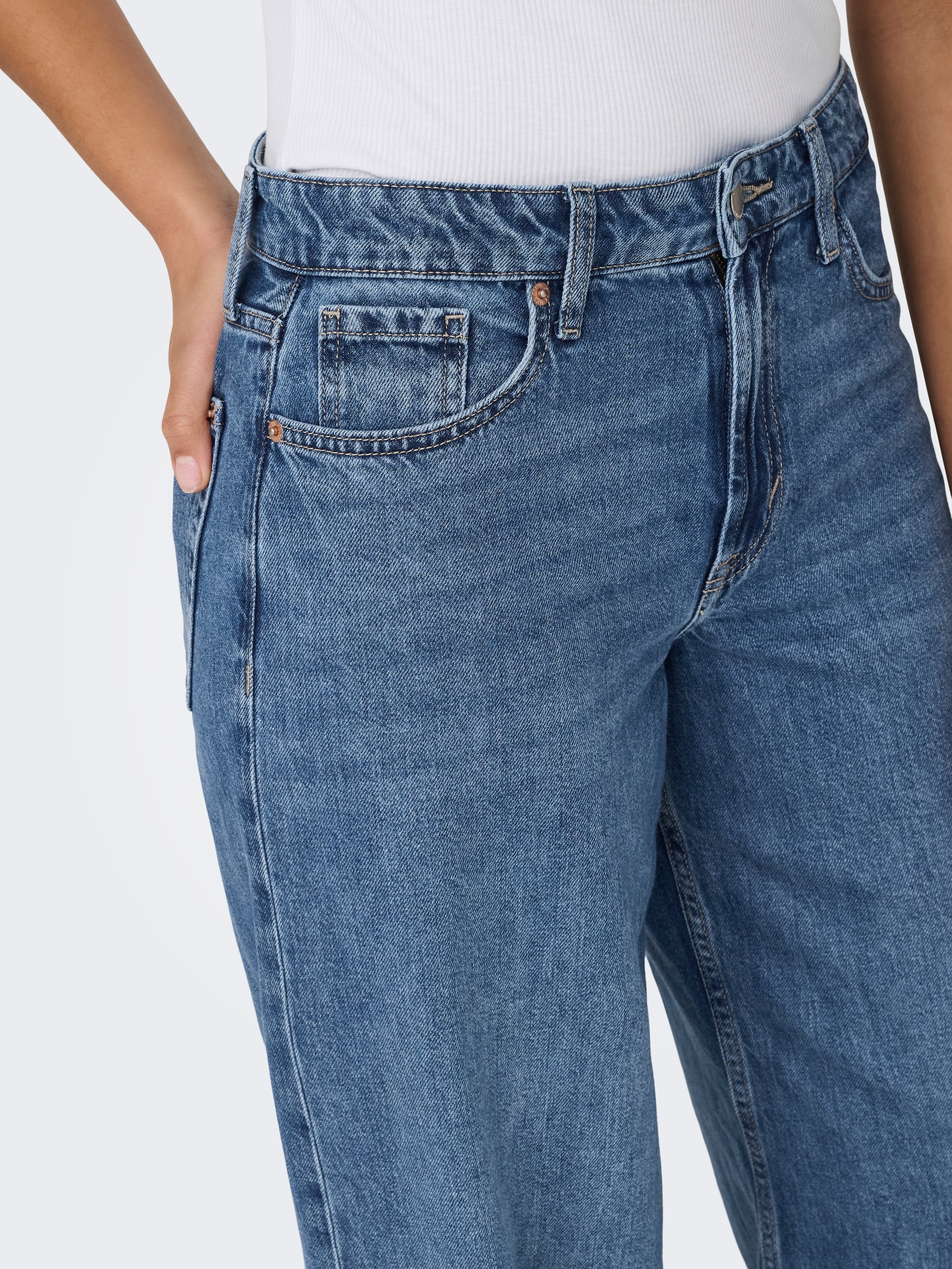 ONLY High-waist-Jeans »ONLSILKY SOFT HW WIDE DNM PIM233 NOOS« mittlere Waschung, hohe Leibhöhe, weite Beinform