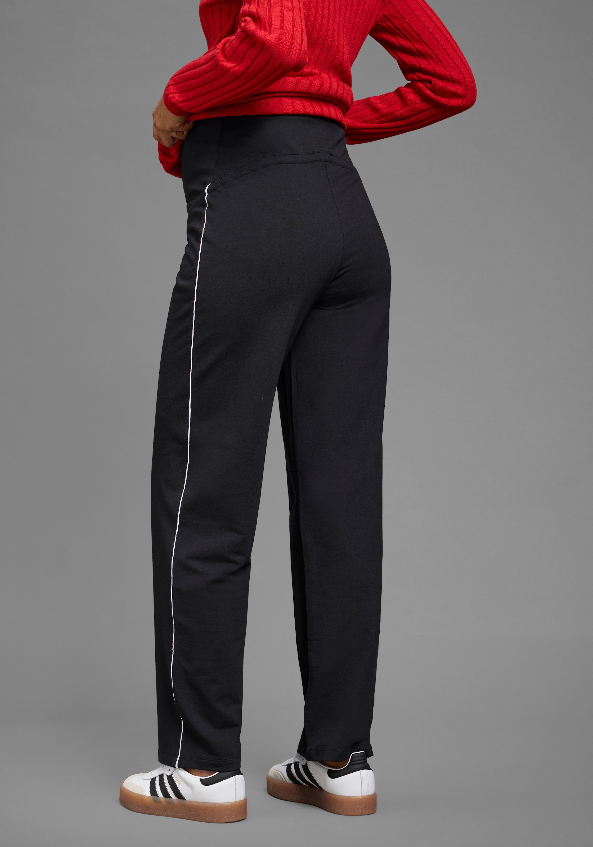 Neun Monate Pantalon de grossesse »Sweatshose, Umstandshose mit Bauchumschlag«  coupe droite, large bande élastique à la taille, uni