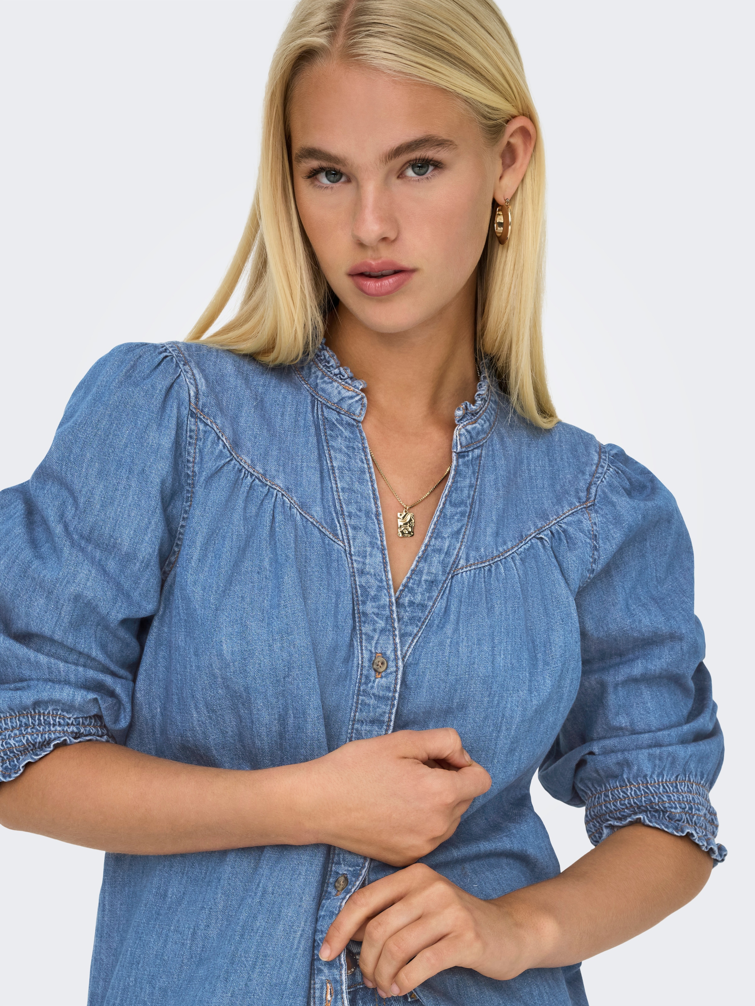 ONLY Jeansbluse »ONLRAYA 3/4 SHIRT DNM AKM NOOS« mit Rüschenkragen