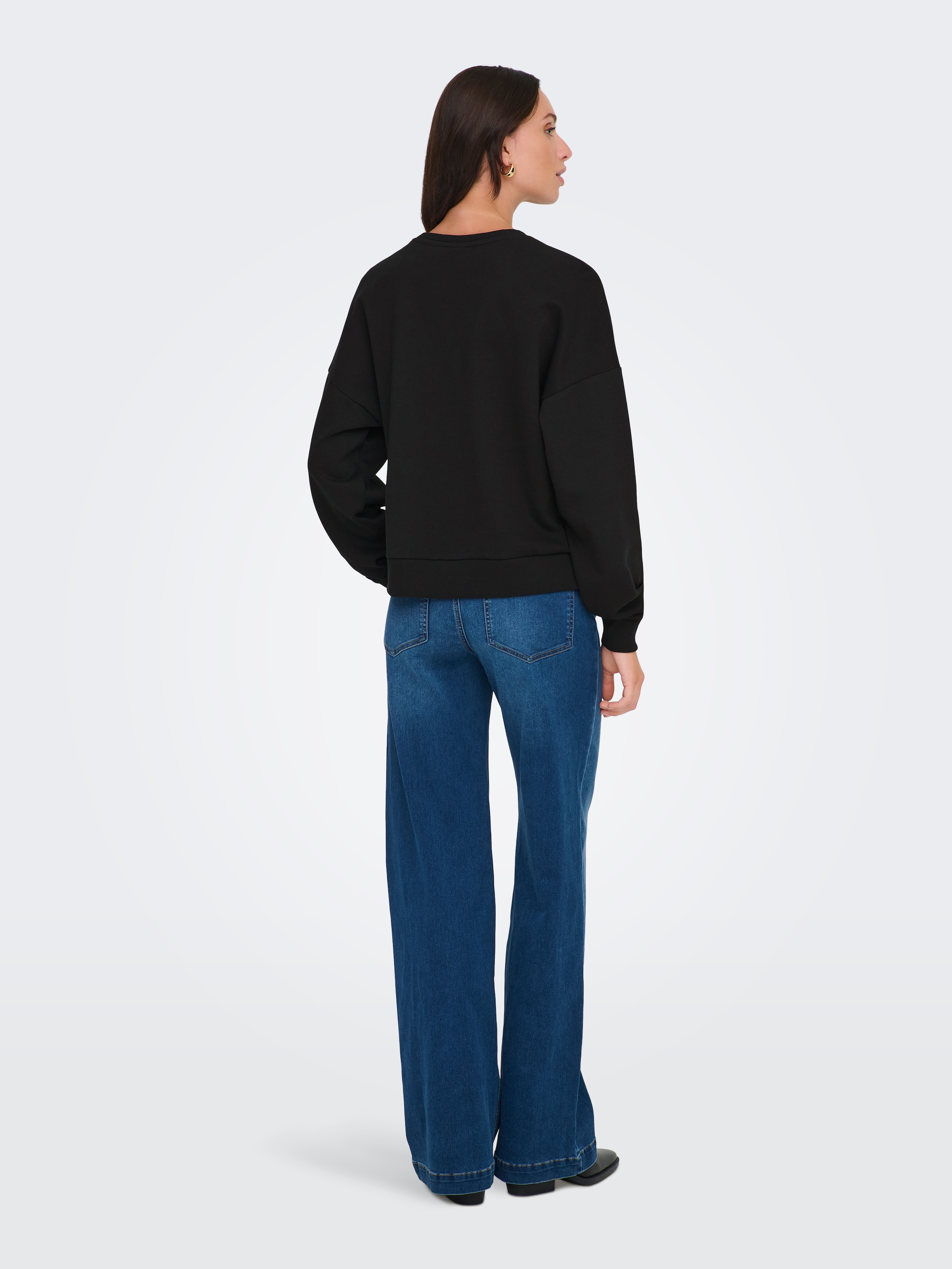 ONLY Sweatshirt »ONLJENNA L/S O-NECK EMB. BOX SWT«
