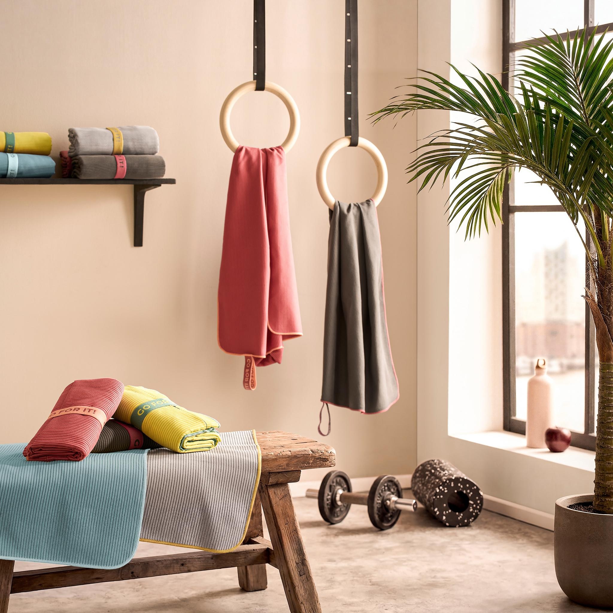 Dyckhoff Serviette de bain »Mikrofaser Sporttuch Struktur« Avec capuche à enfiler, séchage rapide, léger, poche zippée
