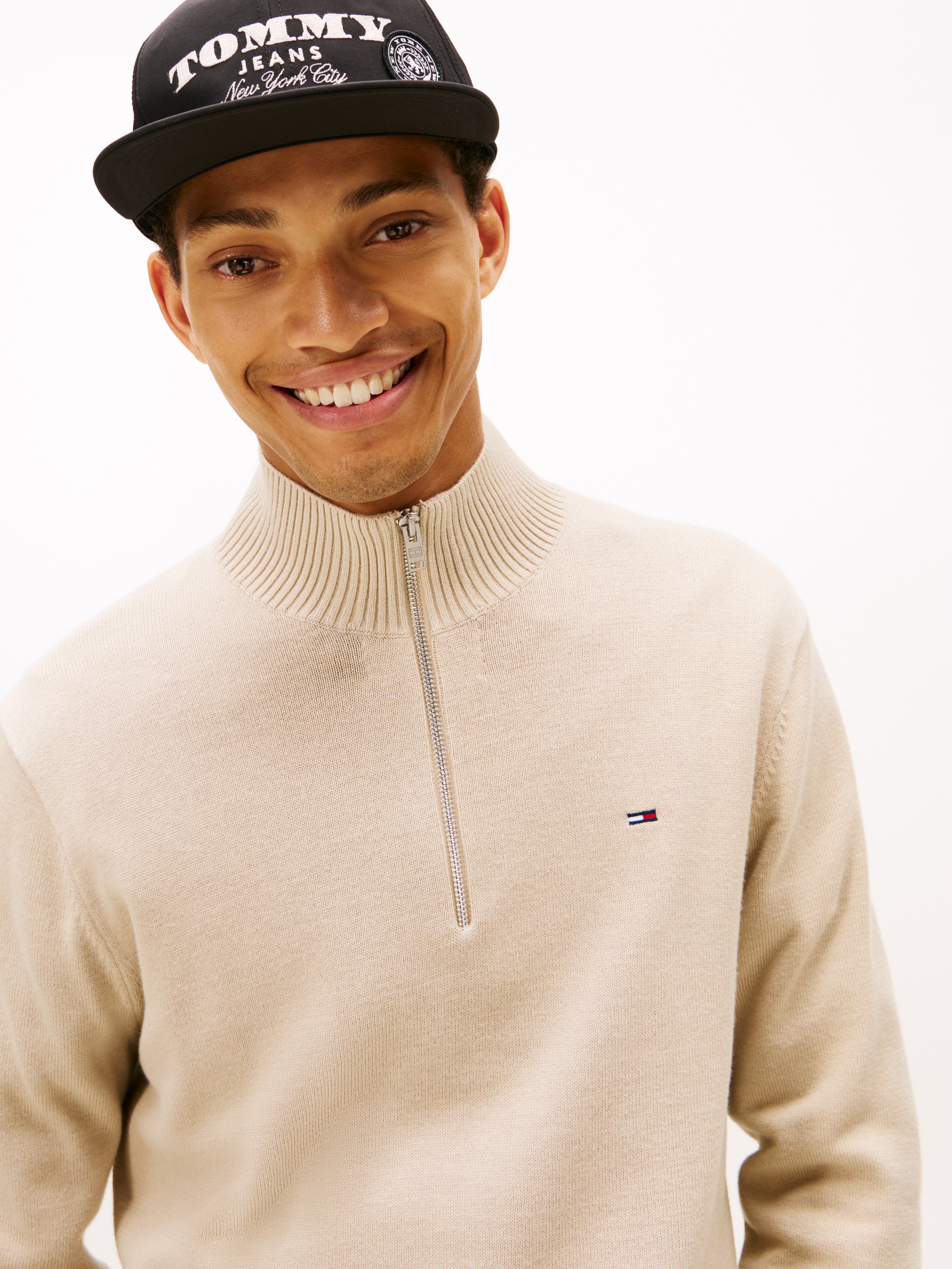 Tommy Jeans Pull en tricot »TJM SLM ESS LIGHT ¼ ZIP SWTR EXT« Mit Rundhalsausschnitt