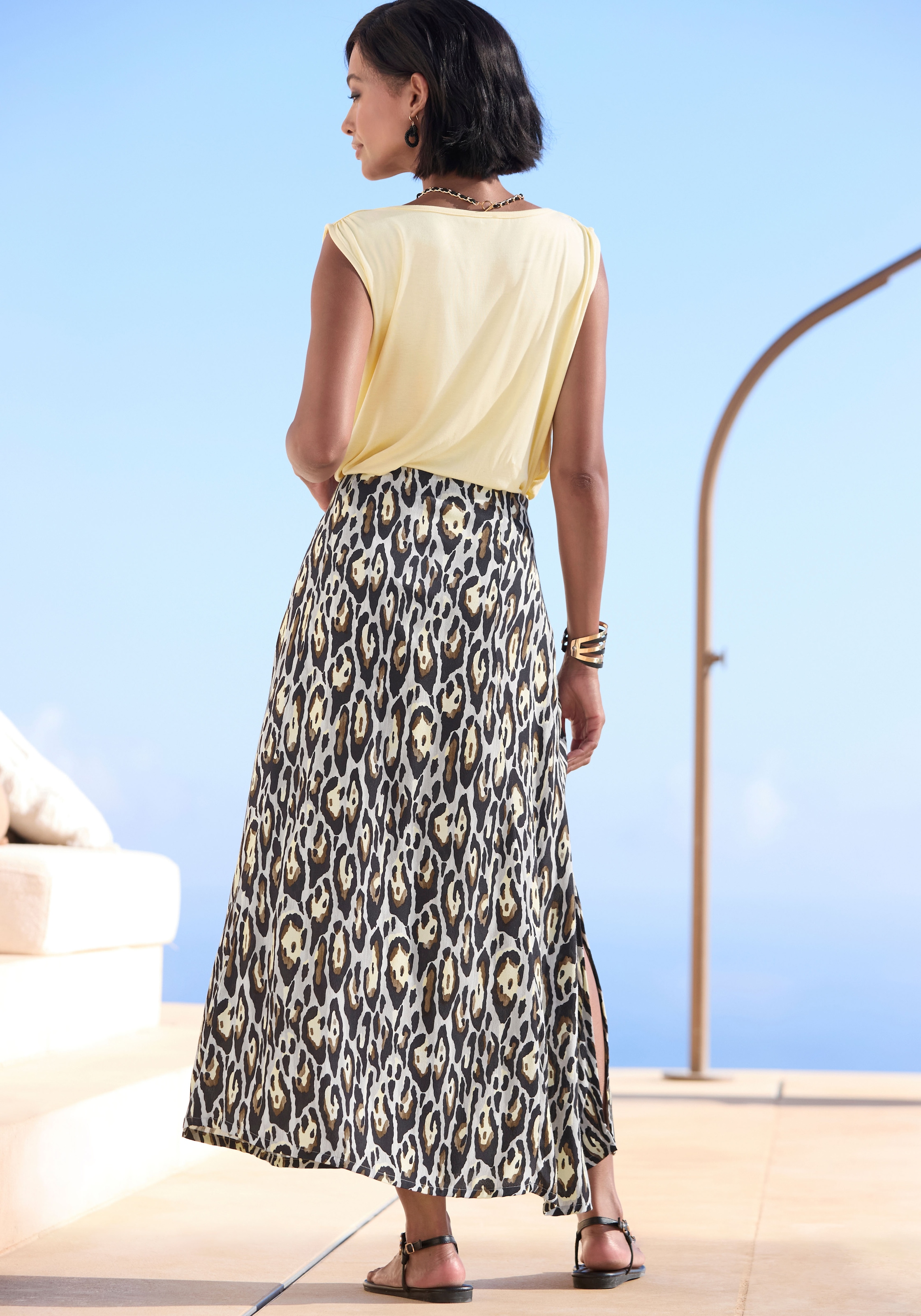 LASCANA Jupe midi mit Alloverdruck, Sommerrock aus Webware