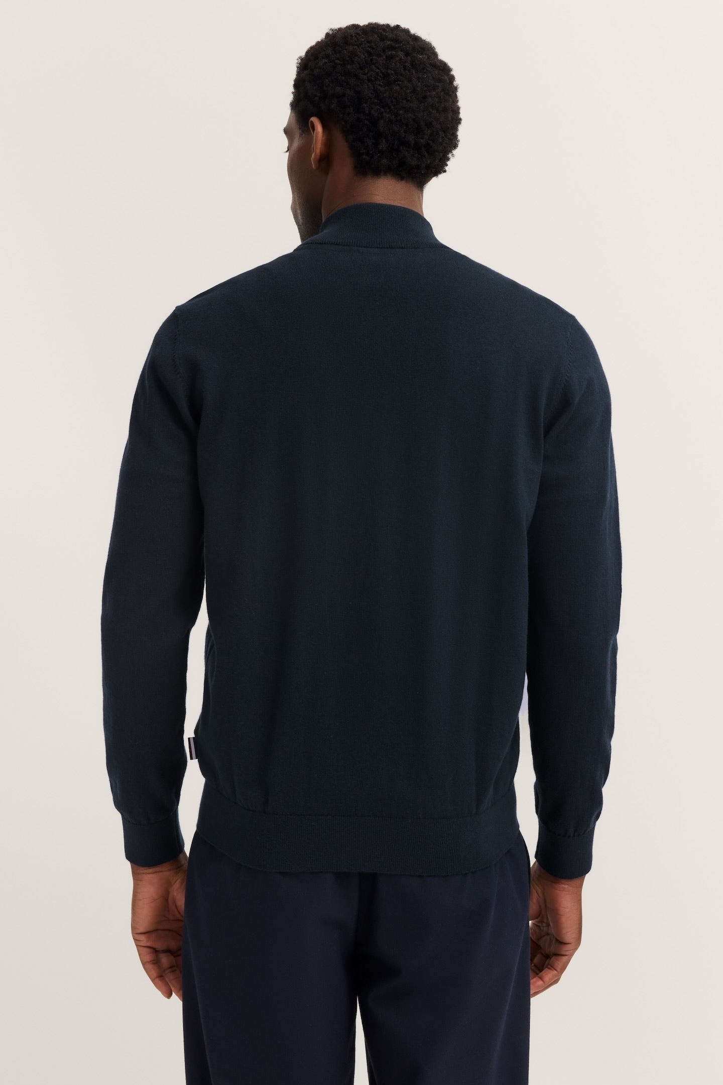 bugatti Strickjacke »Regular Fit« mit Reissverschluss und Stehkragen