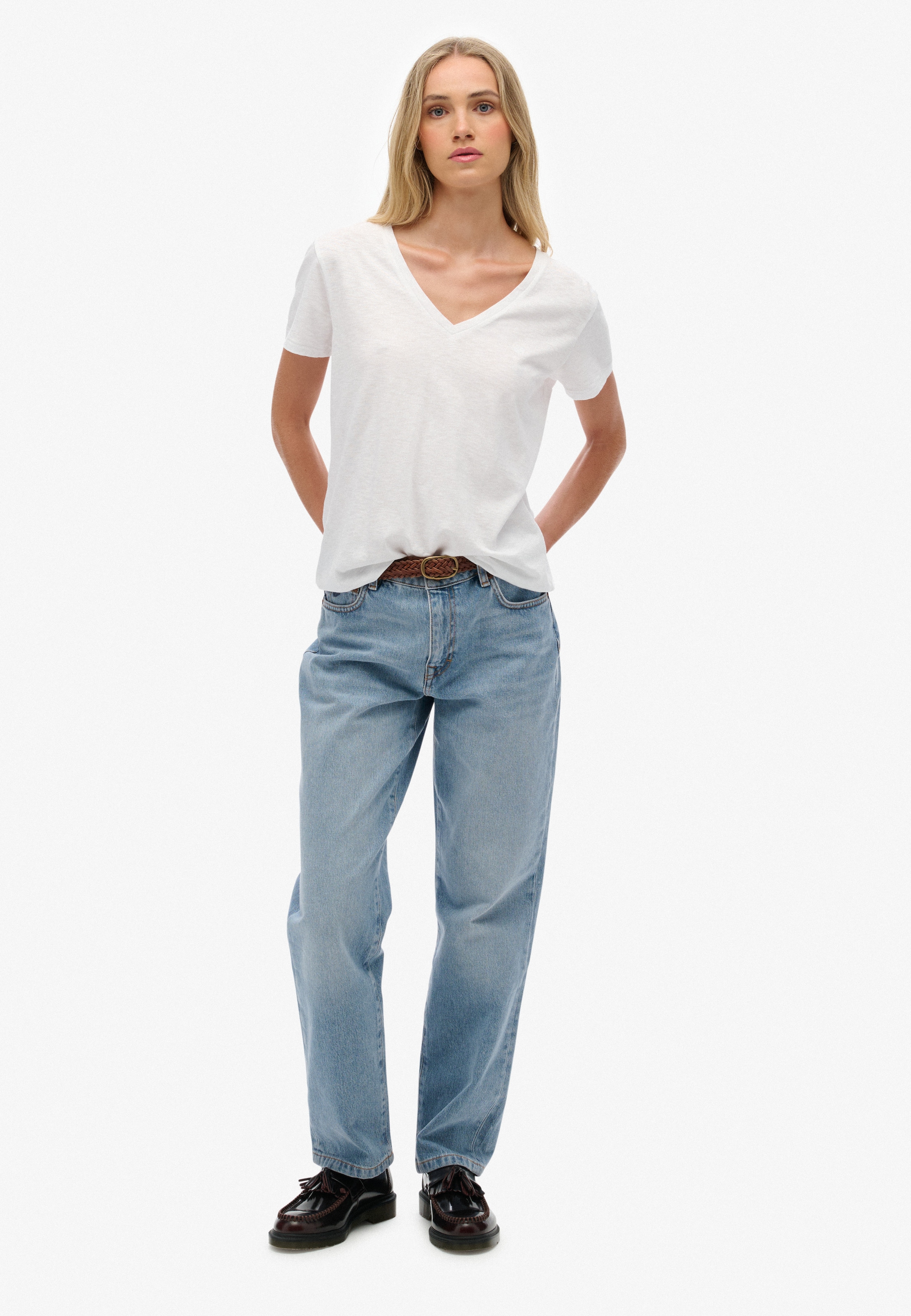 Superdry T-shirt »STUDIOS SLUB EMB VEE TEE« Baumwollmischung, relaxed fit