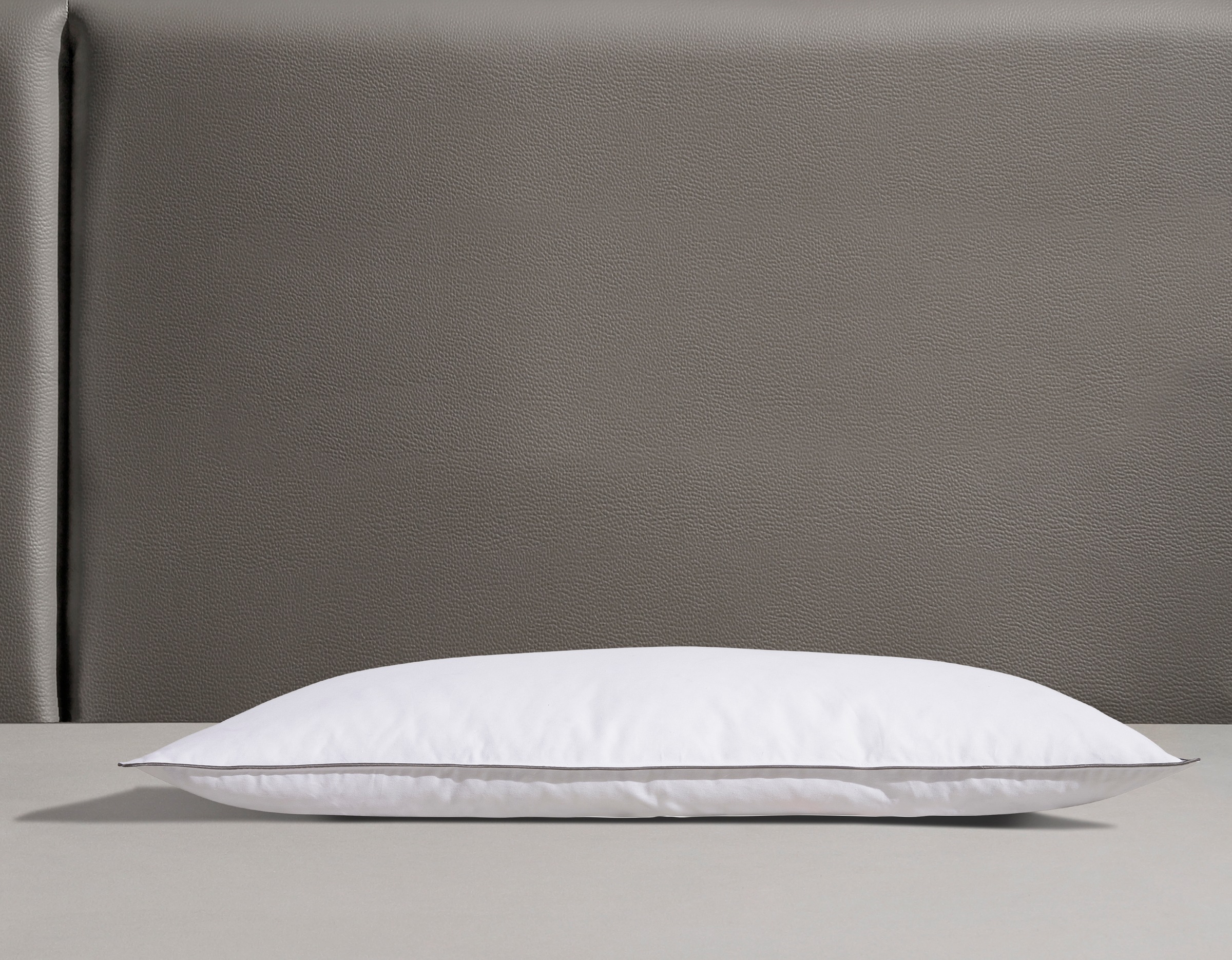 Älgdröm Federkopfkissen »Sorsele Kopfkissen in 40x80 cm und 80x80 cm« Füllung: 90Federn10Daunen Bezug: Baumwolle 1 Stk. tlg. Kissen, Made in Germany