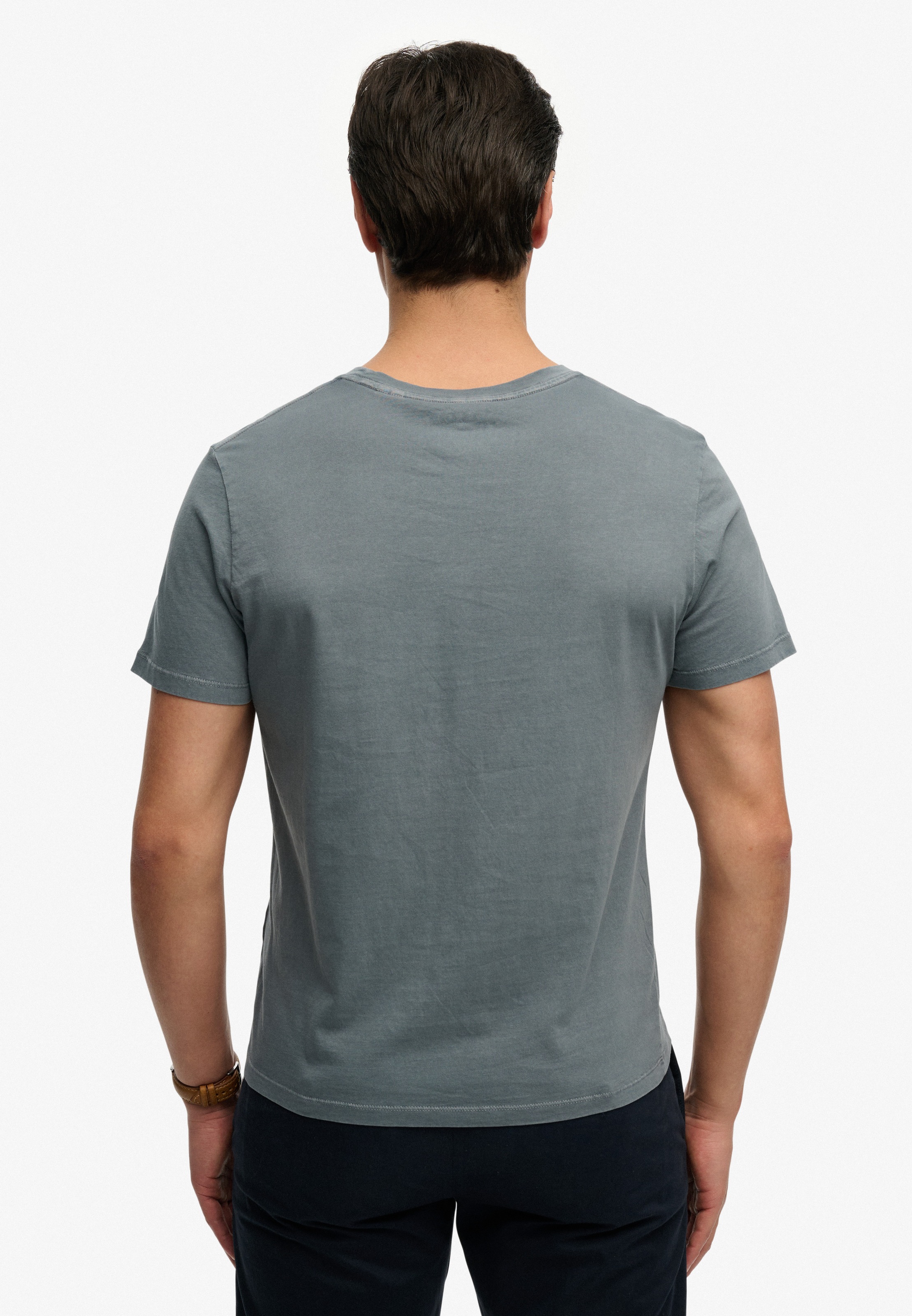 Superdry Shirt à col rond »CLASSIC ESSENTIAL POCKET TEE« mit stylischer, aufgesetzter Brusttasche