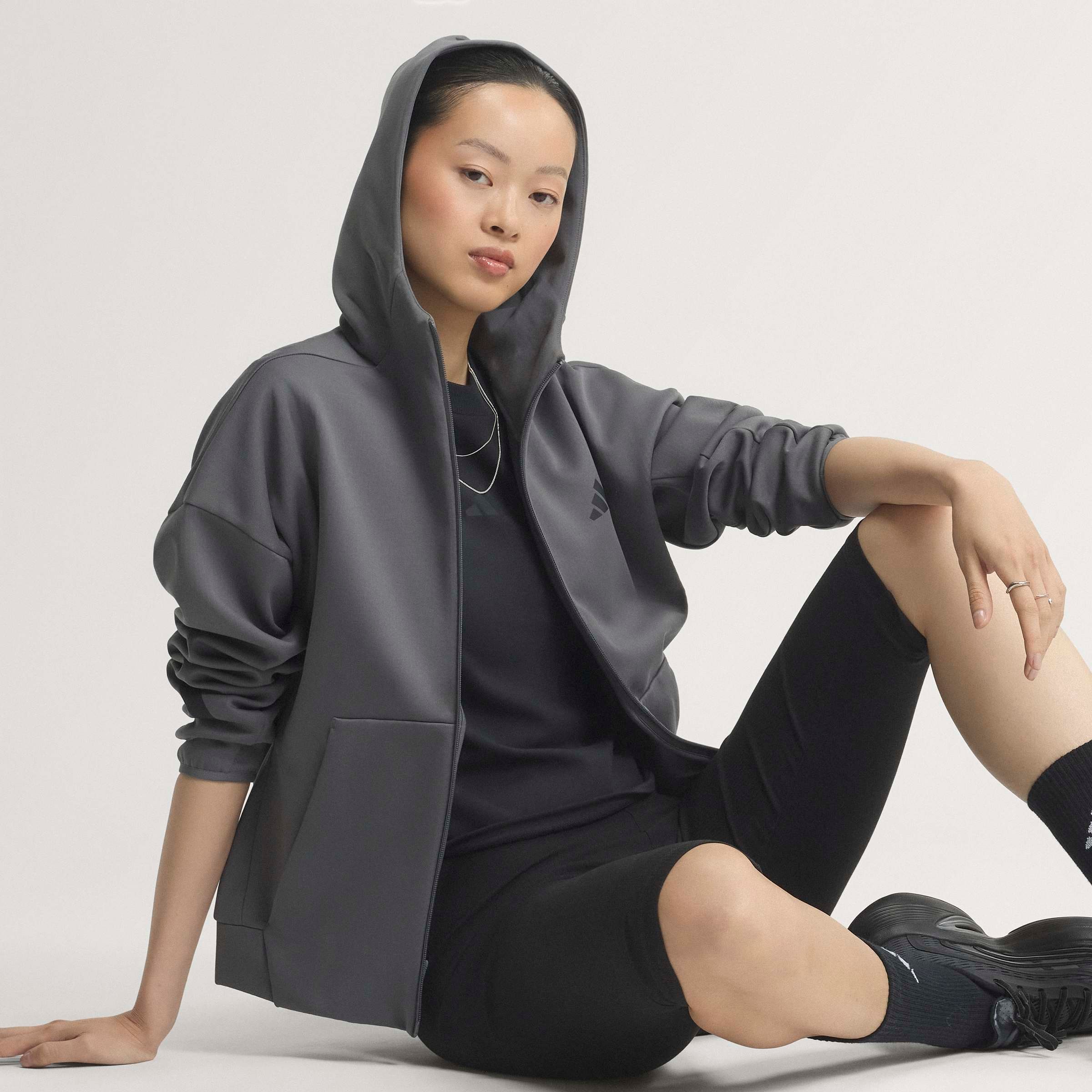 adidas Sportswear Kapuzensweatshirt »W Z.N.E. FZ«
