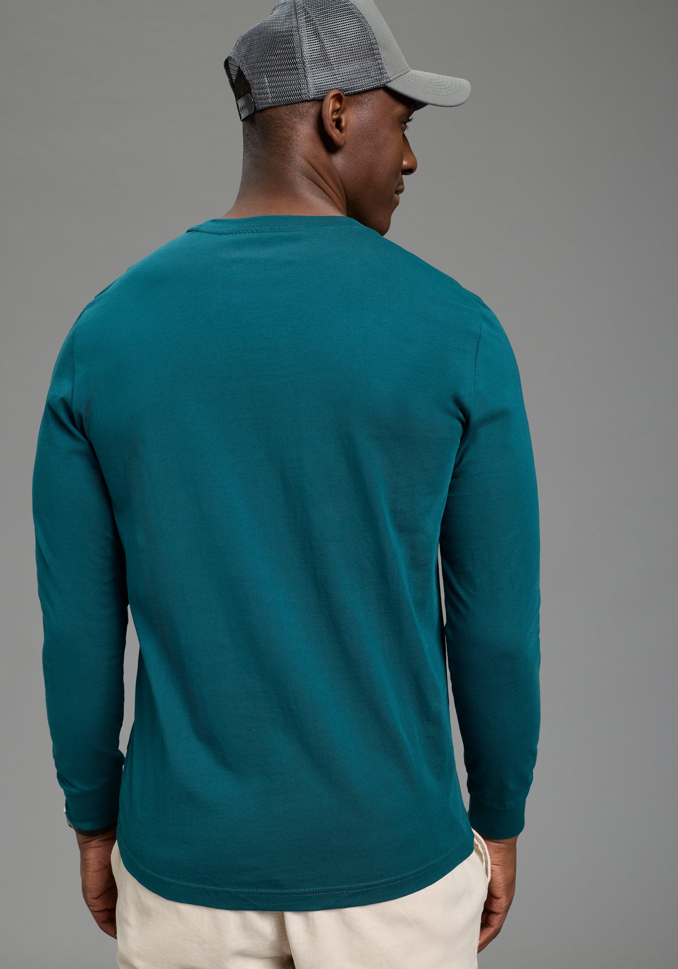 DELMAO Shirt à col rond mit Markenlabel