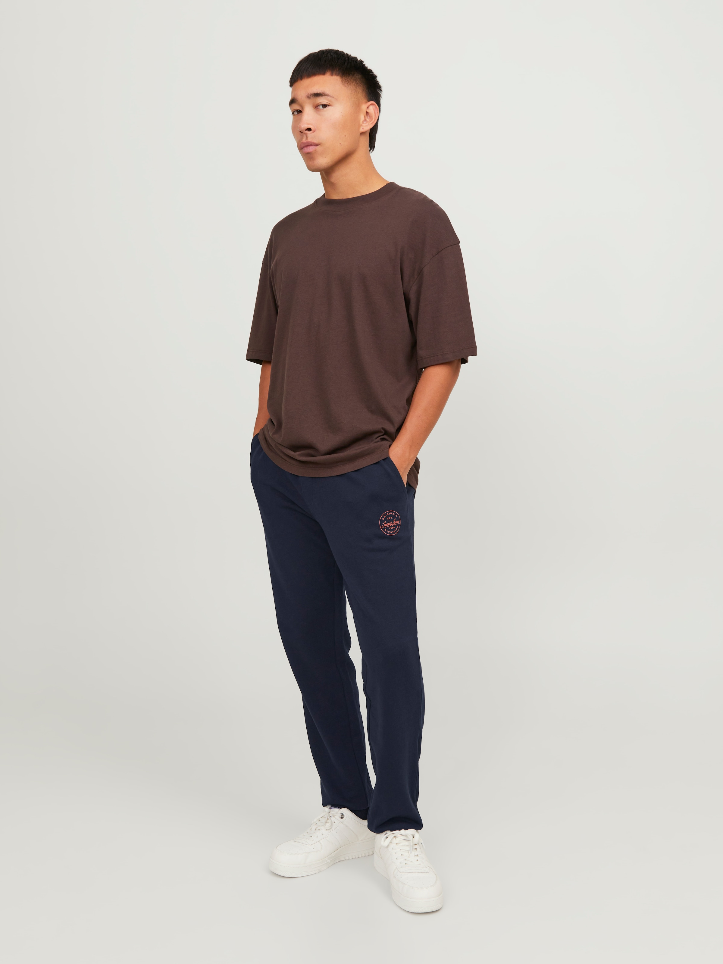 Jack & Jones Sweathose »JPSTGORDON Jogpants mit Kordelzug und bequemem Schnitt«  unifarben, modisch, bequem, Baumwolle
