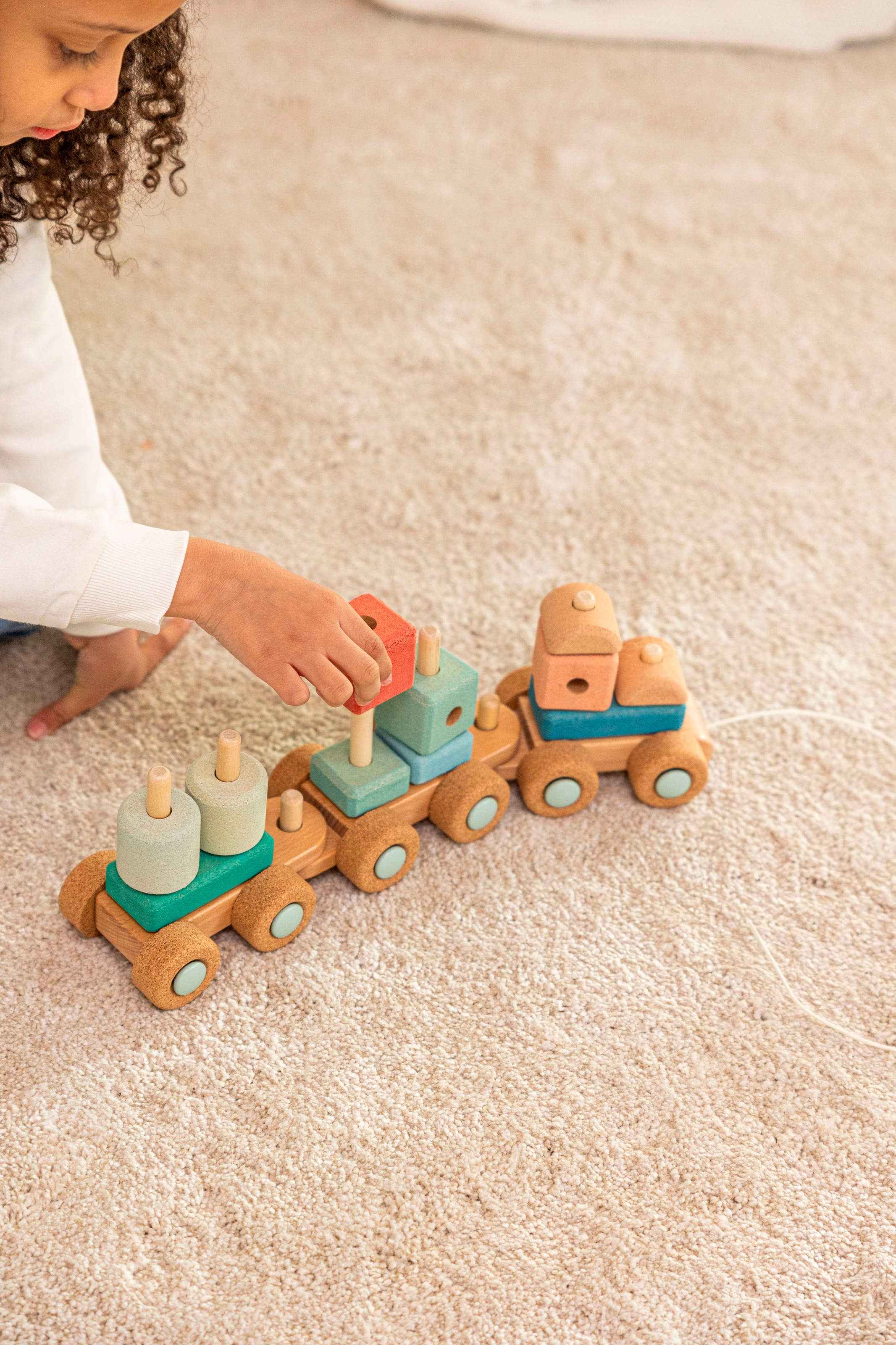 KORKO Jouets à empiler »Chugtastic Adventures Stapelzug« Made in Europe