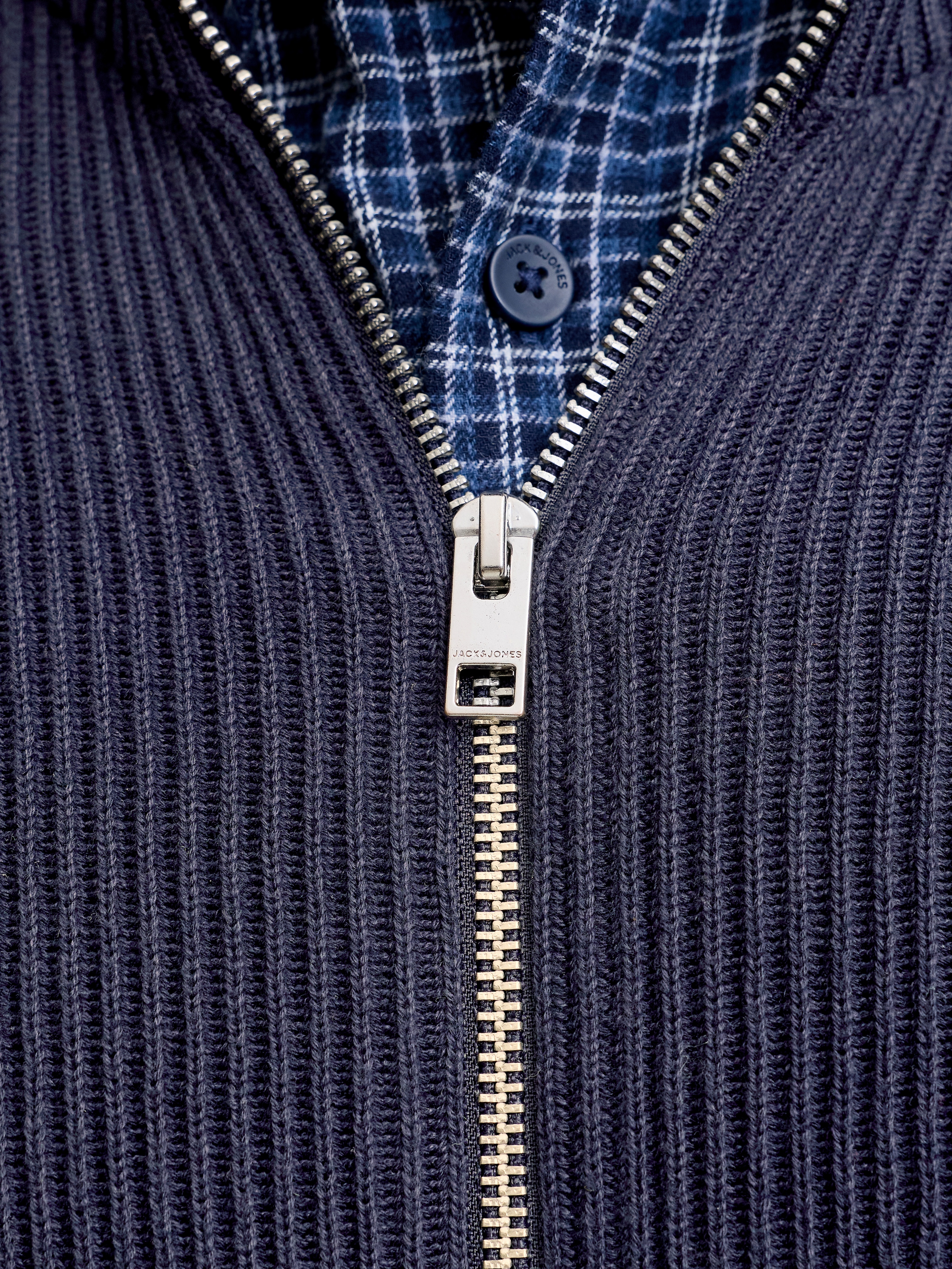 Jack & Jones PlusSize Veste en tricot »JJEPERFECT KNIT FULL ZIP CARDIGAN SN PLS« mélange de coton, avec col montant