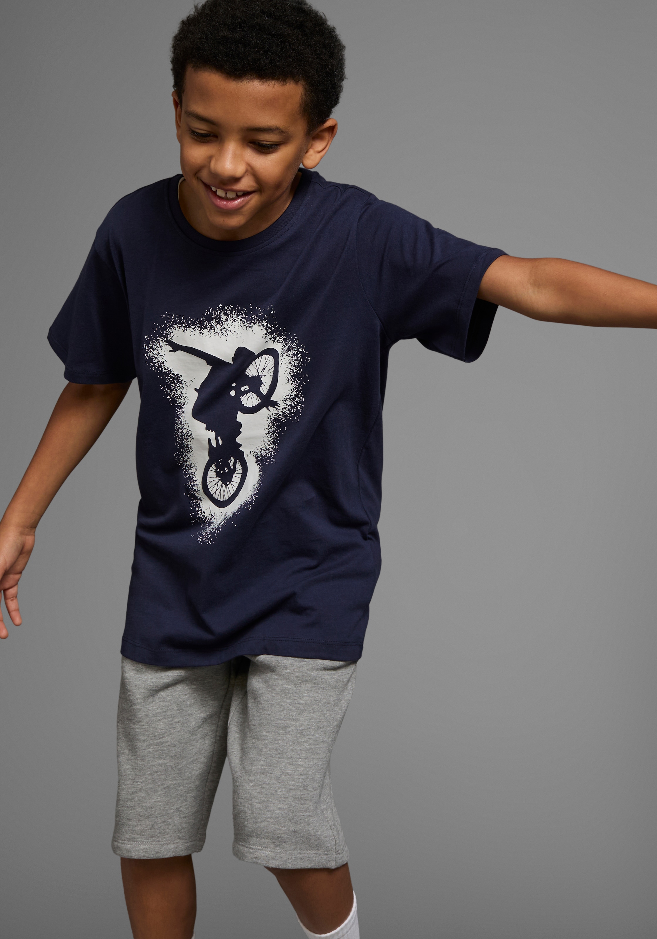 KIDSWORLD T-shirt & short »2tlg. Set T-Shirt + Sweatshorts« Set, 2, 2 cuis BIKER-Druck, jedes Teil einzeln tragbar