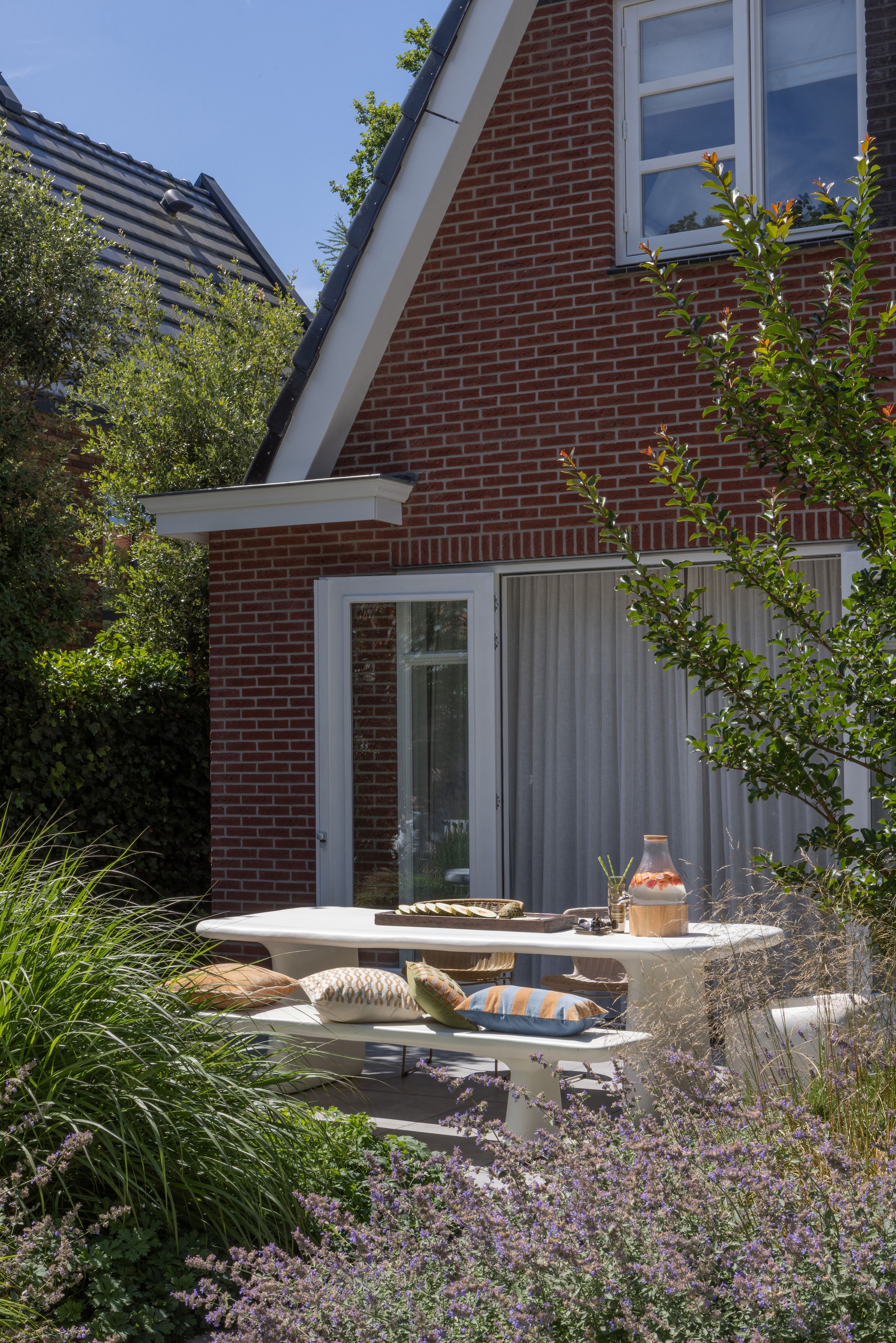 WOOOD Sitzbank »Loggia Fiber Reinforced Polymer organische Form H 45 x B 227 x T 40 cm« Tragkraft 350 kg, extrembelastbares material, für innen und aussen