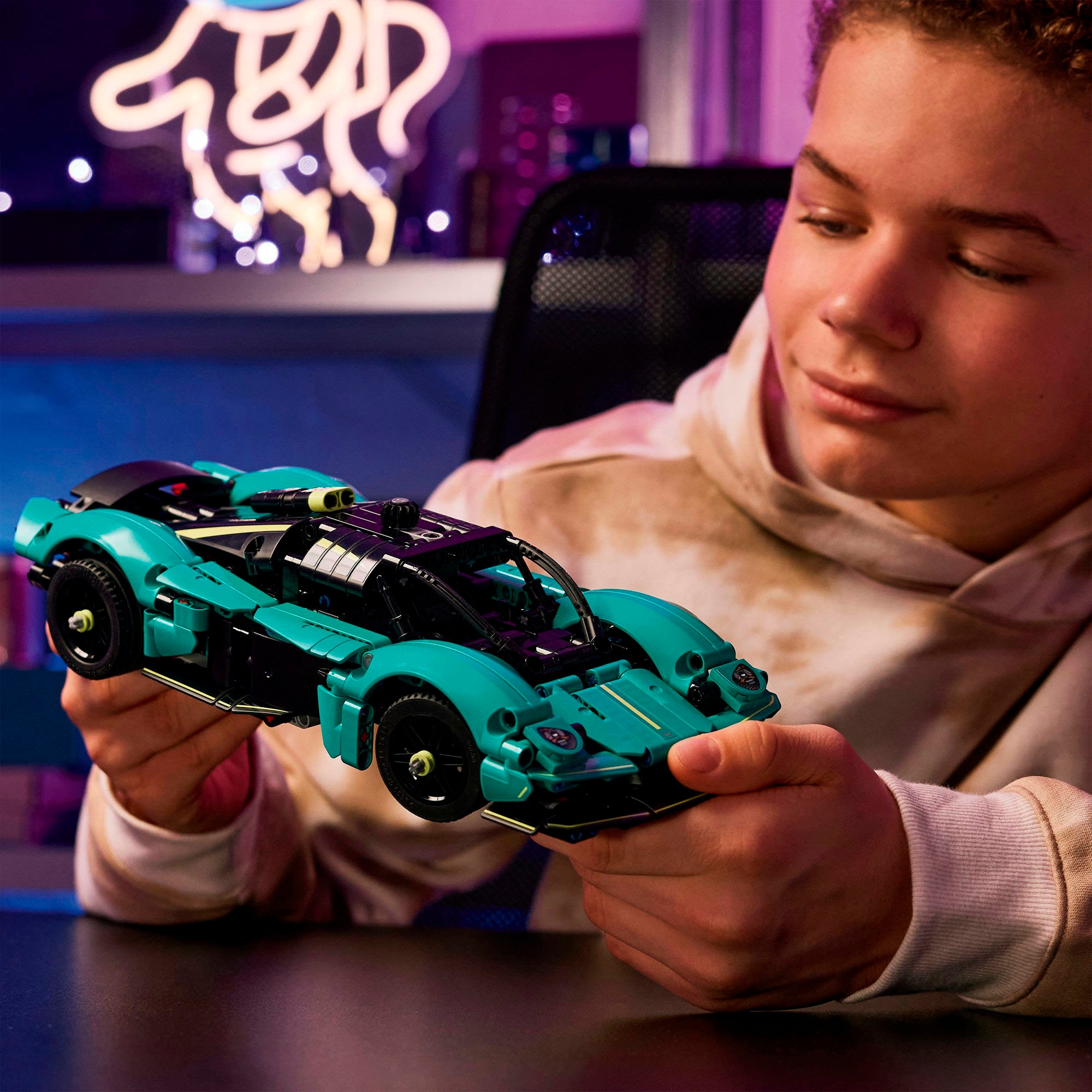 LEGO® Konstruktionsspielsteine »Aston Martin Valkyrie (42208), LEGO Technic« Made in Europe