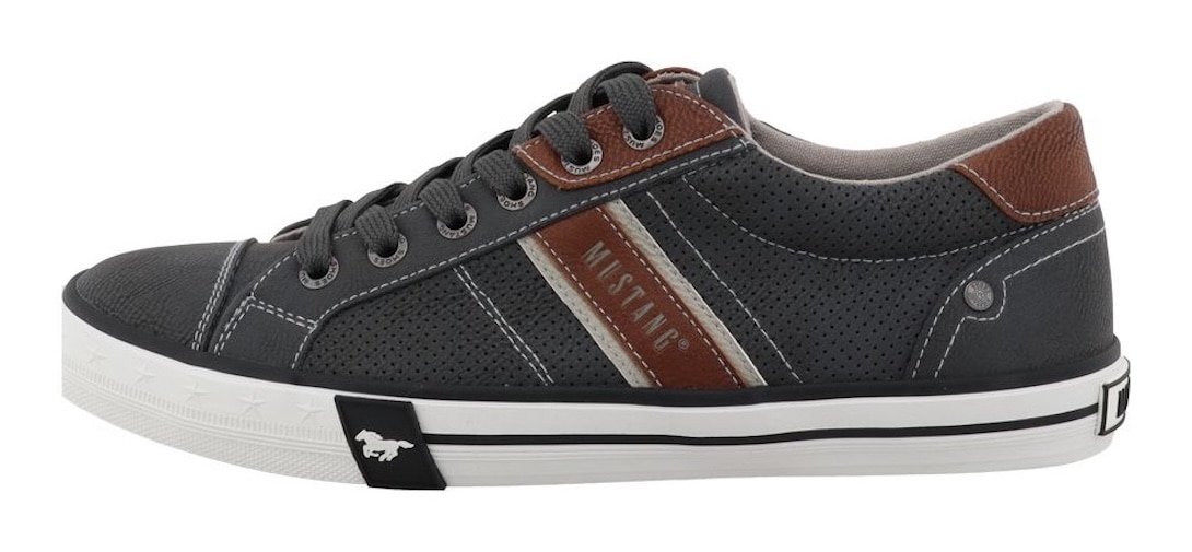 Mustang Shoes »Calogero«  Chaussure de loisir, chaussure basse, à lacets avec empiècements contrastés