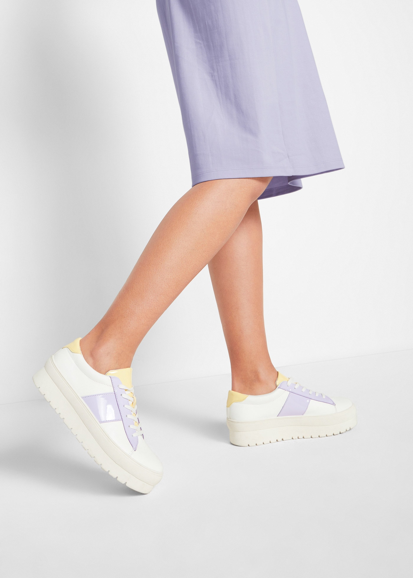 bonprix Shirtkleid »Oversize-T-Shirtkleid aus reiner Baumwolle (2er Pack)« Packung, 2 Stk. tlg. für Alltag, mit Rundhalsausschnitt, Kurzarm, Oversize Passform