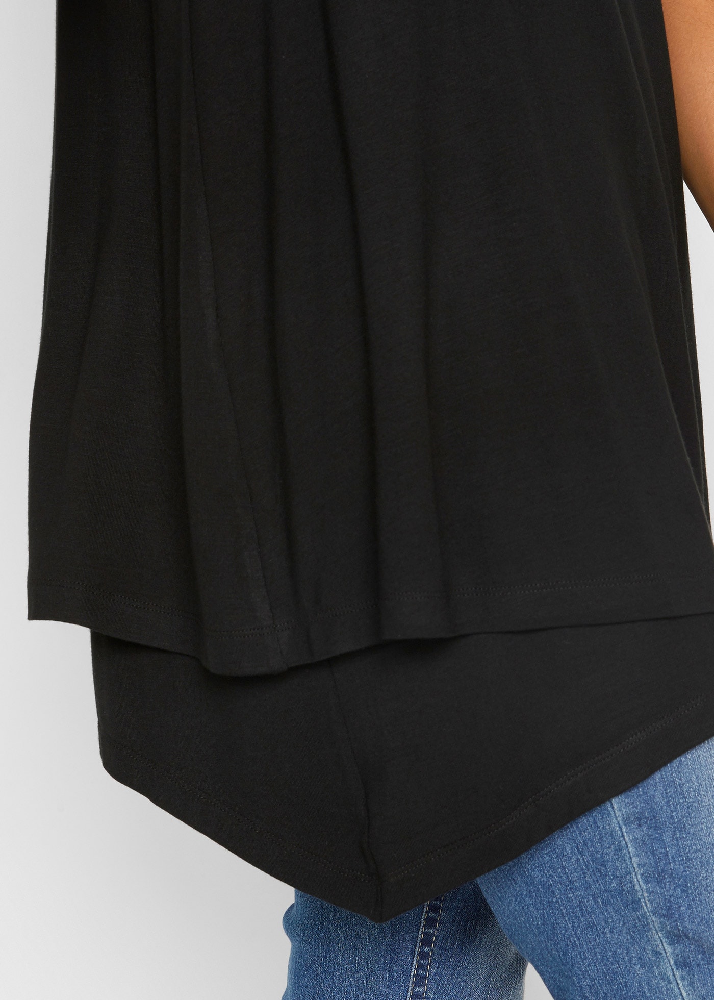 bonprix Longtop »Doppellagiges Long-Top aus Viskose-Mix« A-Linie Passform, doppellagiges Design, mit V-Ausschnitt, ärmellos